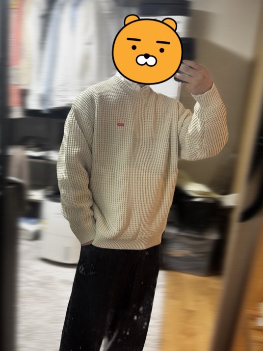Supreme Waffle Small Box Sweater  White - 24FW 착용 스타일