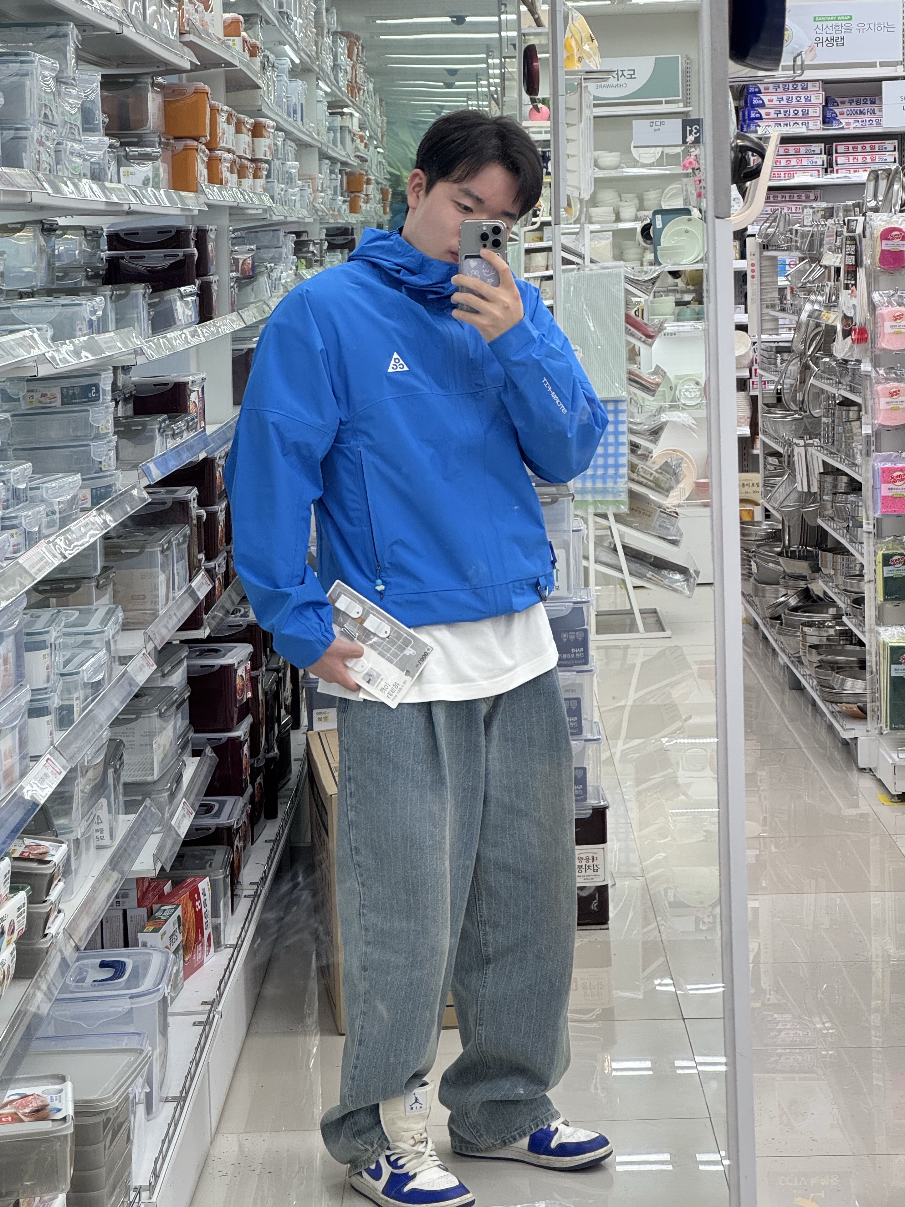 Nike ACG Storm-Fit ADV Cascade Rains Full Zip Jacket Light Photo Blue Summit White - Asia, (W) Jordan 1 Mid White Hyper Royal 착용 스타일