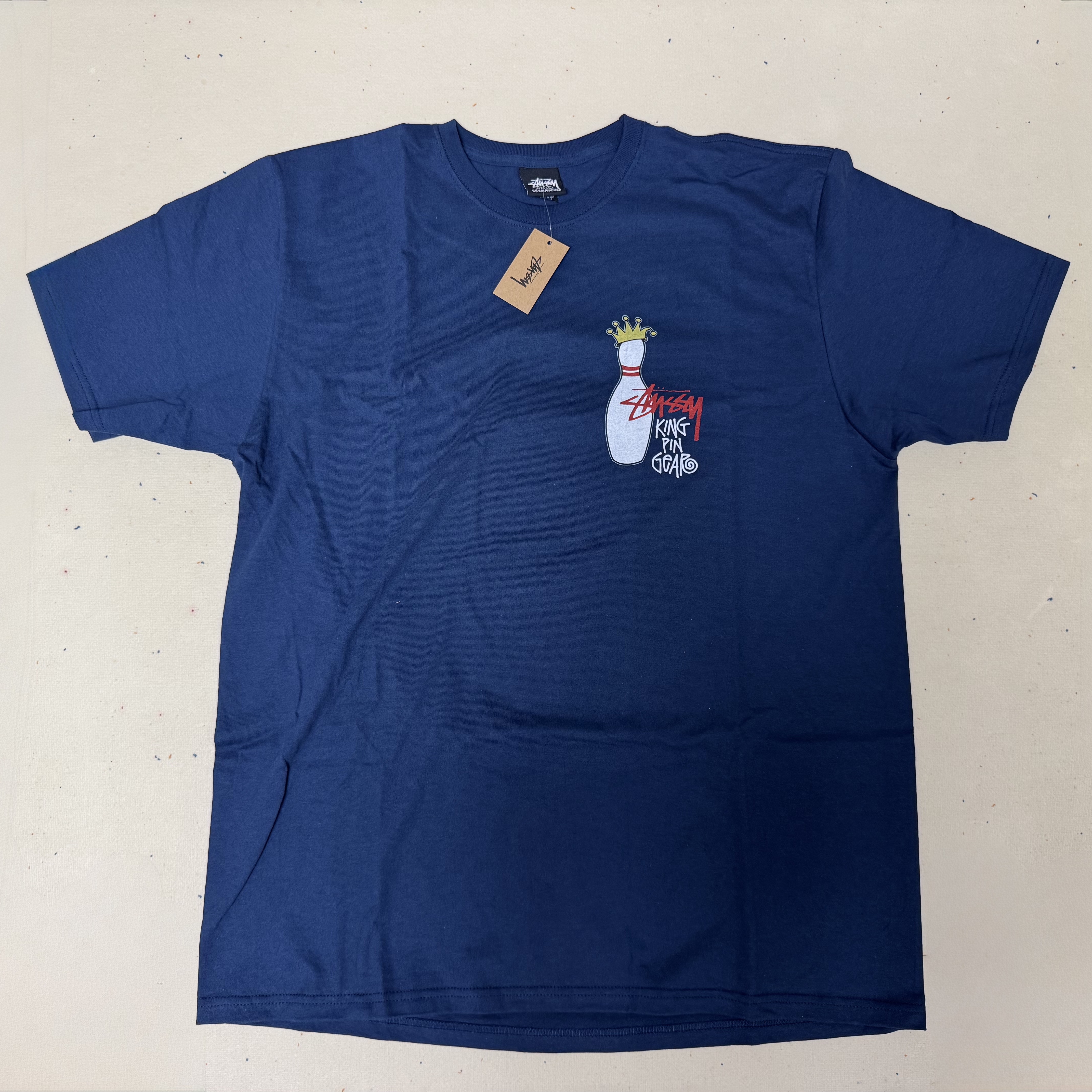 Stussy Kingpin T-Shirt Navy 착용 스타일 - 2