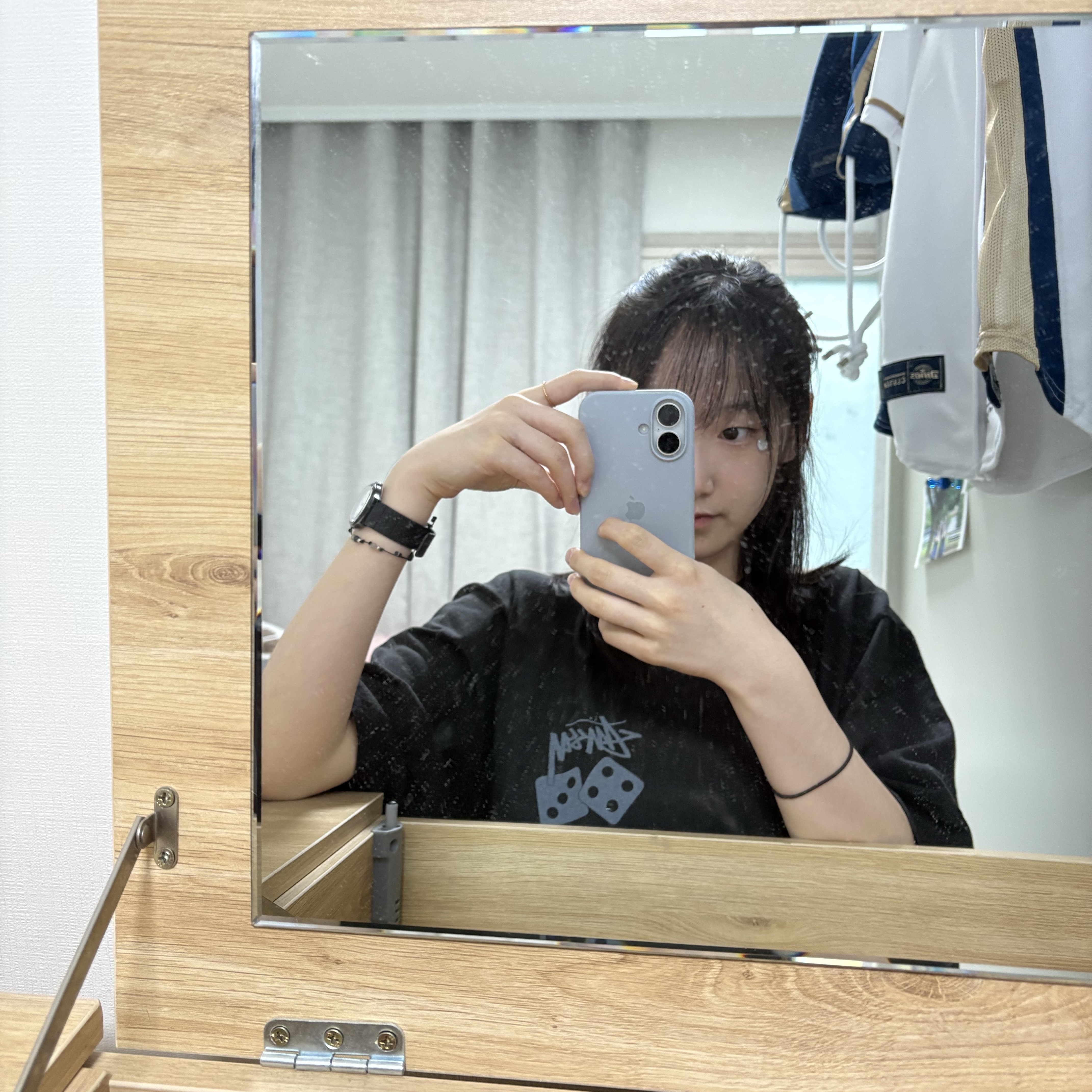 Stussy Pigment Dyed Dice T-Shirt Black 착용 스타일