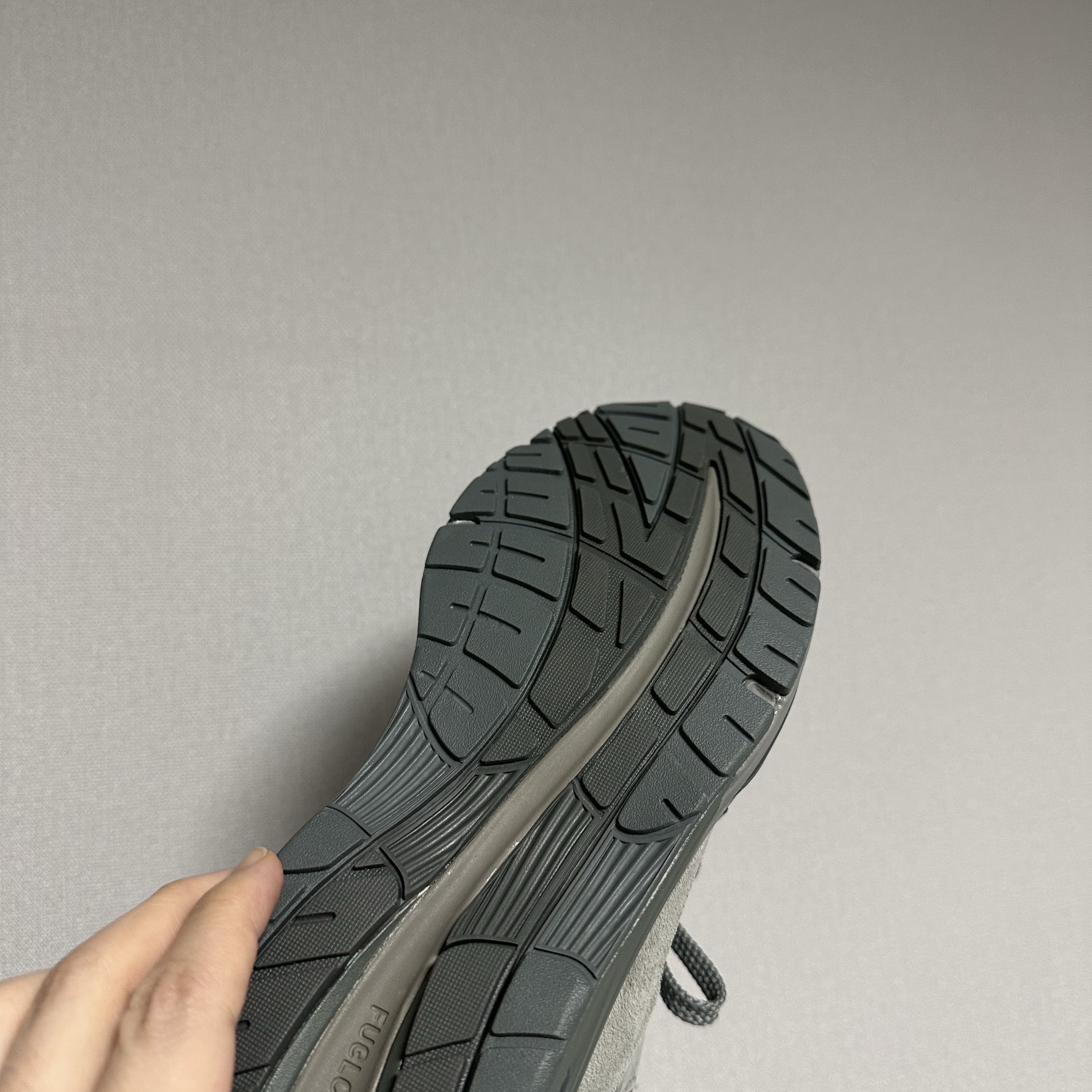 New Balance x Thisisneverthat 991v2 Made in UK Grey 착용 스타일 - 4