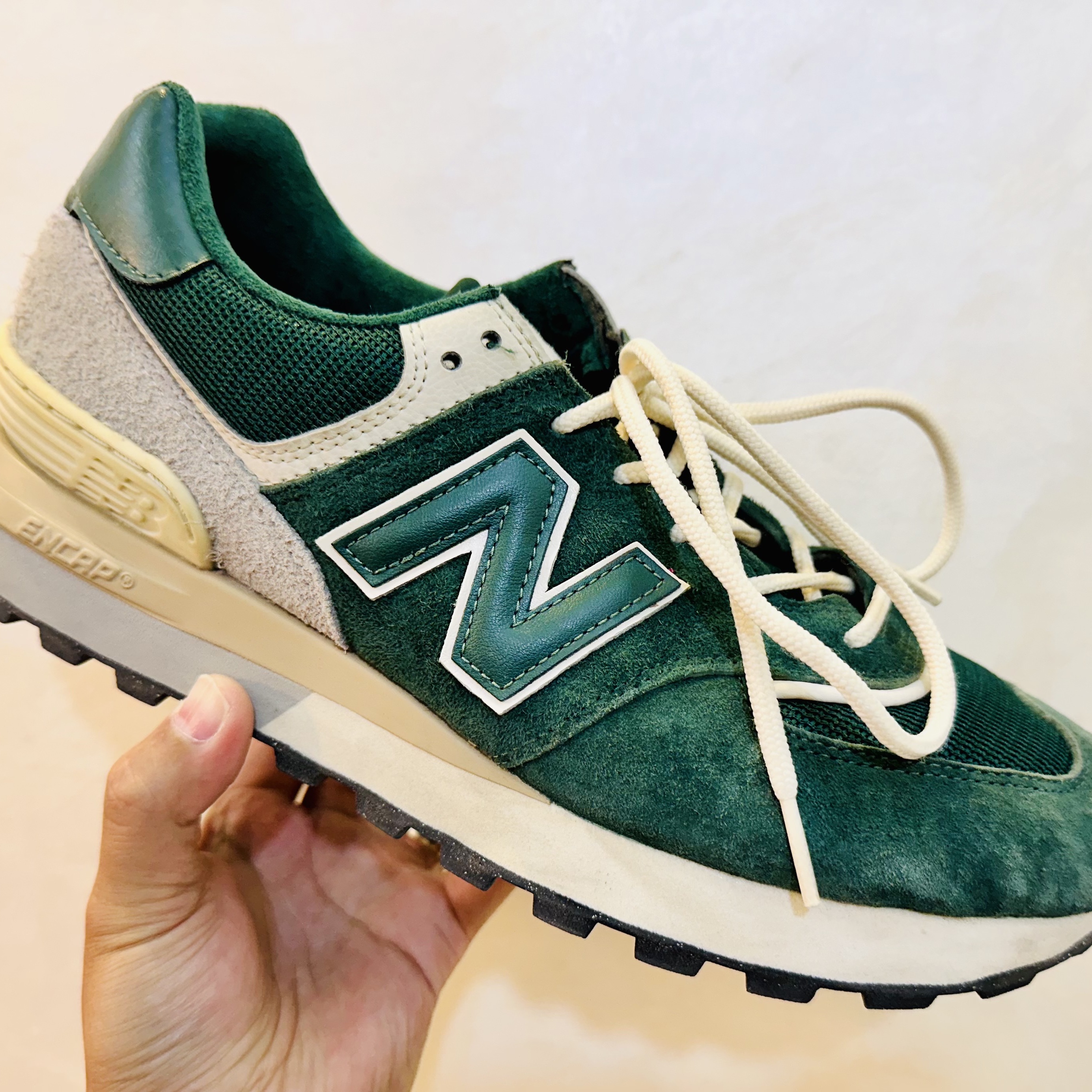 New Balance 574 Legacy Green 착용 스타일
