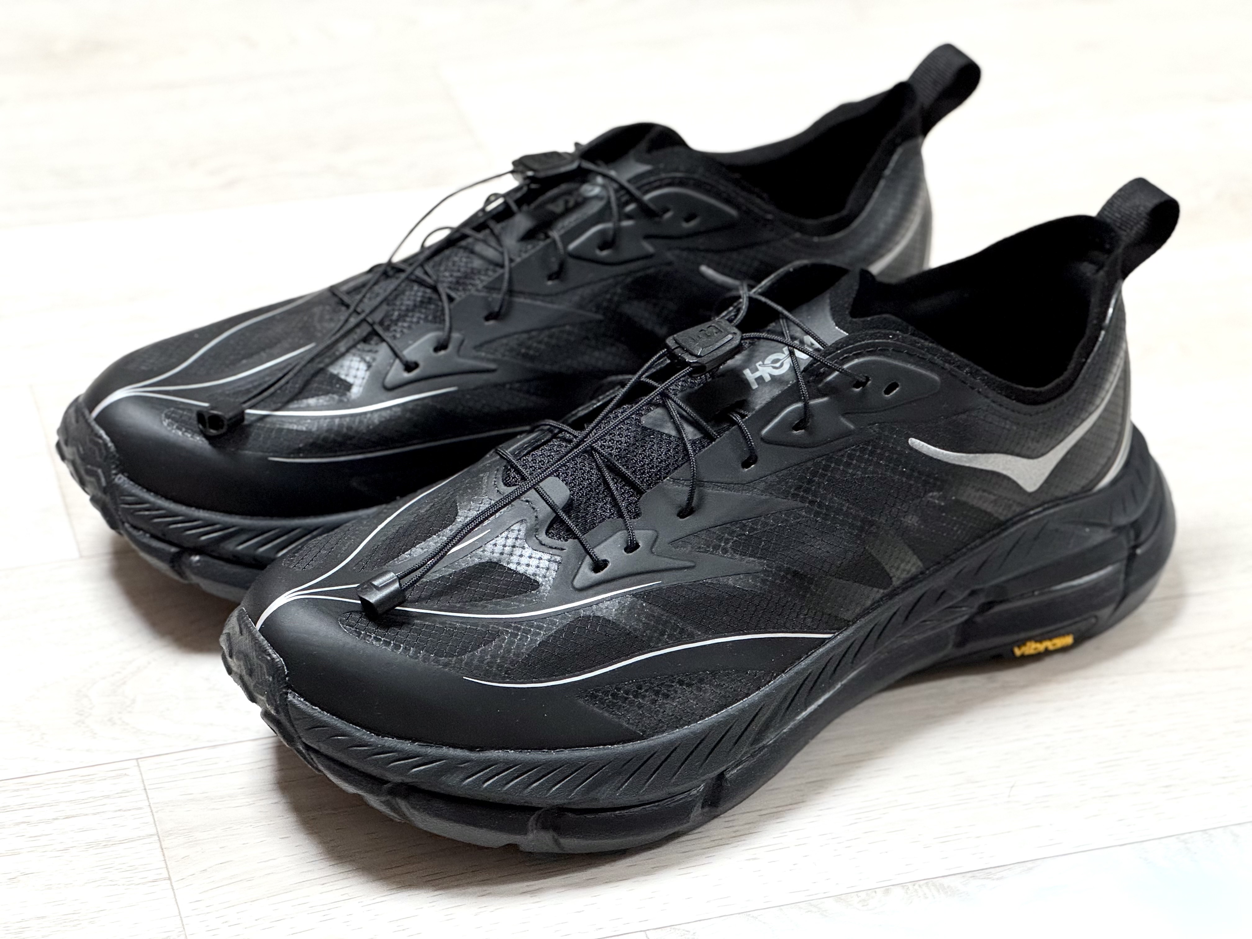 Hoka Mafate Speed 4 Lite Black Outer Orbit 착용 스타일 - 1
