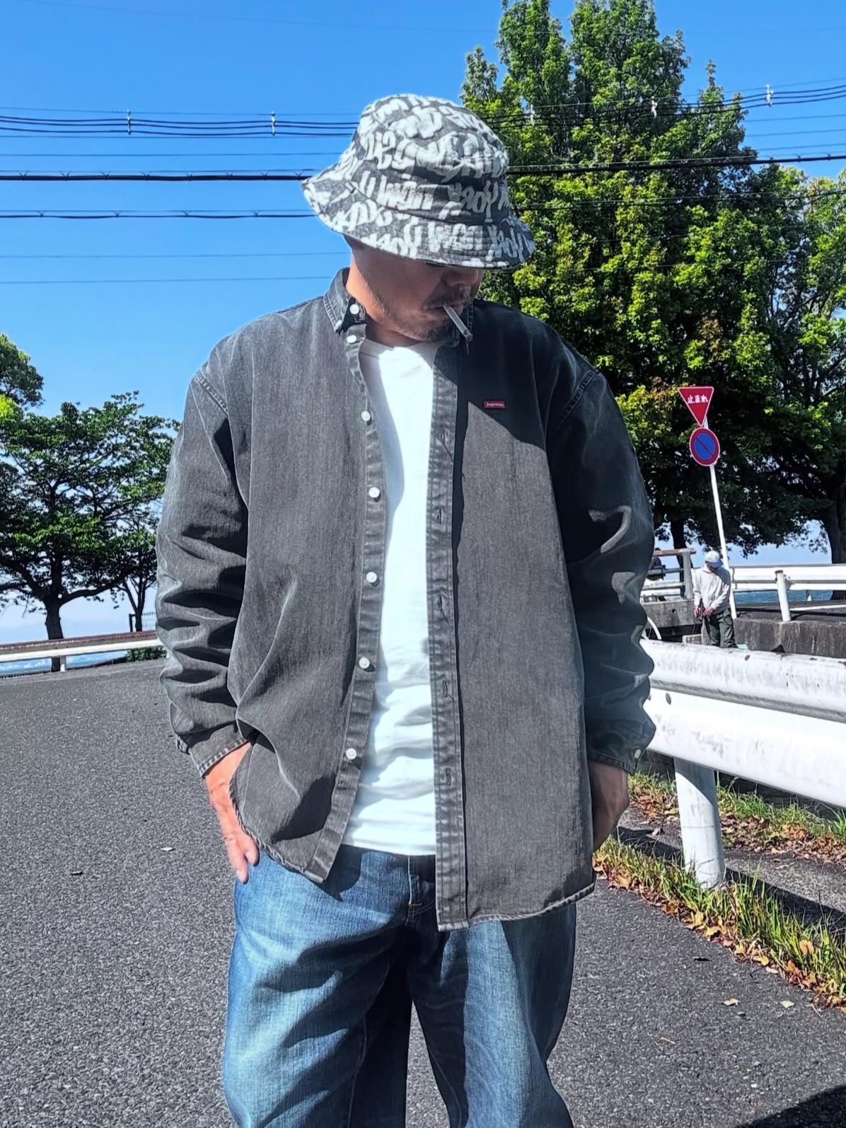 Supreme Small Box Shirt Washed Black - 24SS 착용 스타일 - 2