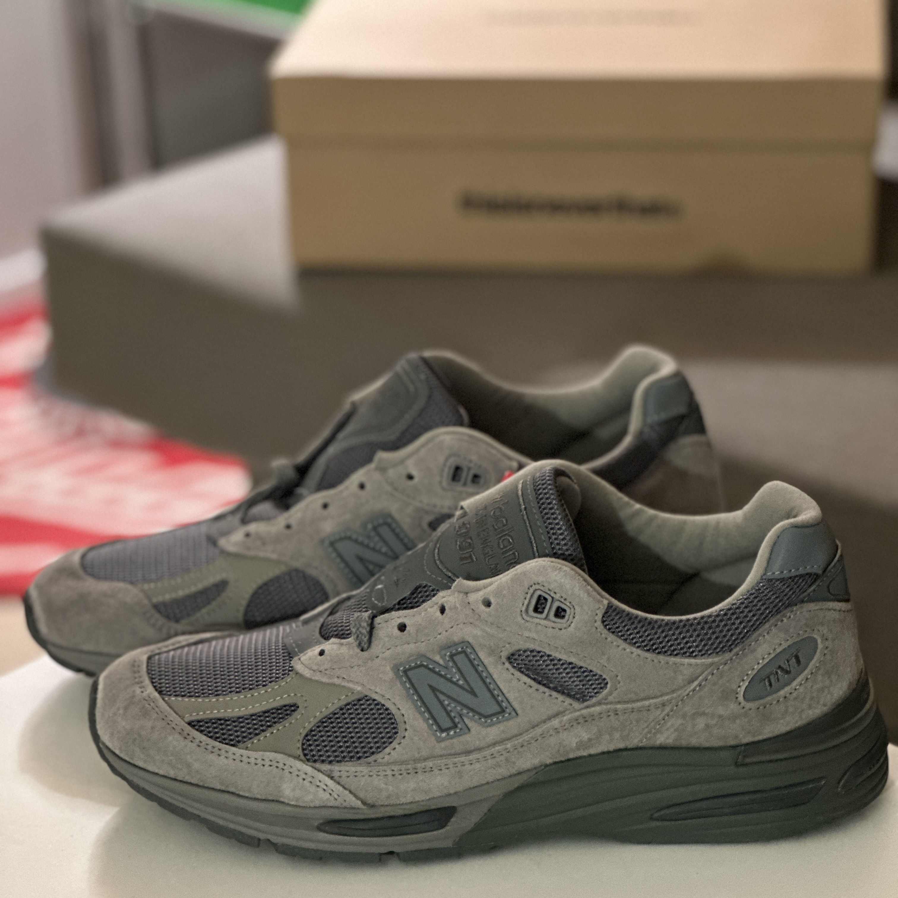 New Balance x Thisisneverthat 991v2 Made in UK Grey 착용 스타일