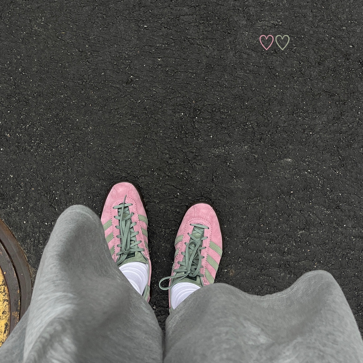 Adidas Tobacco Wonder Orchid Silver Green 착용 스타일 - 1
