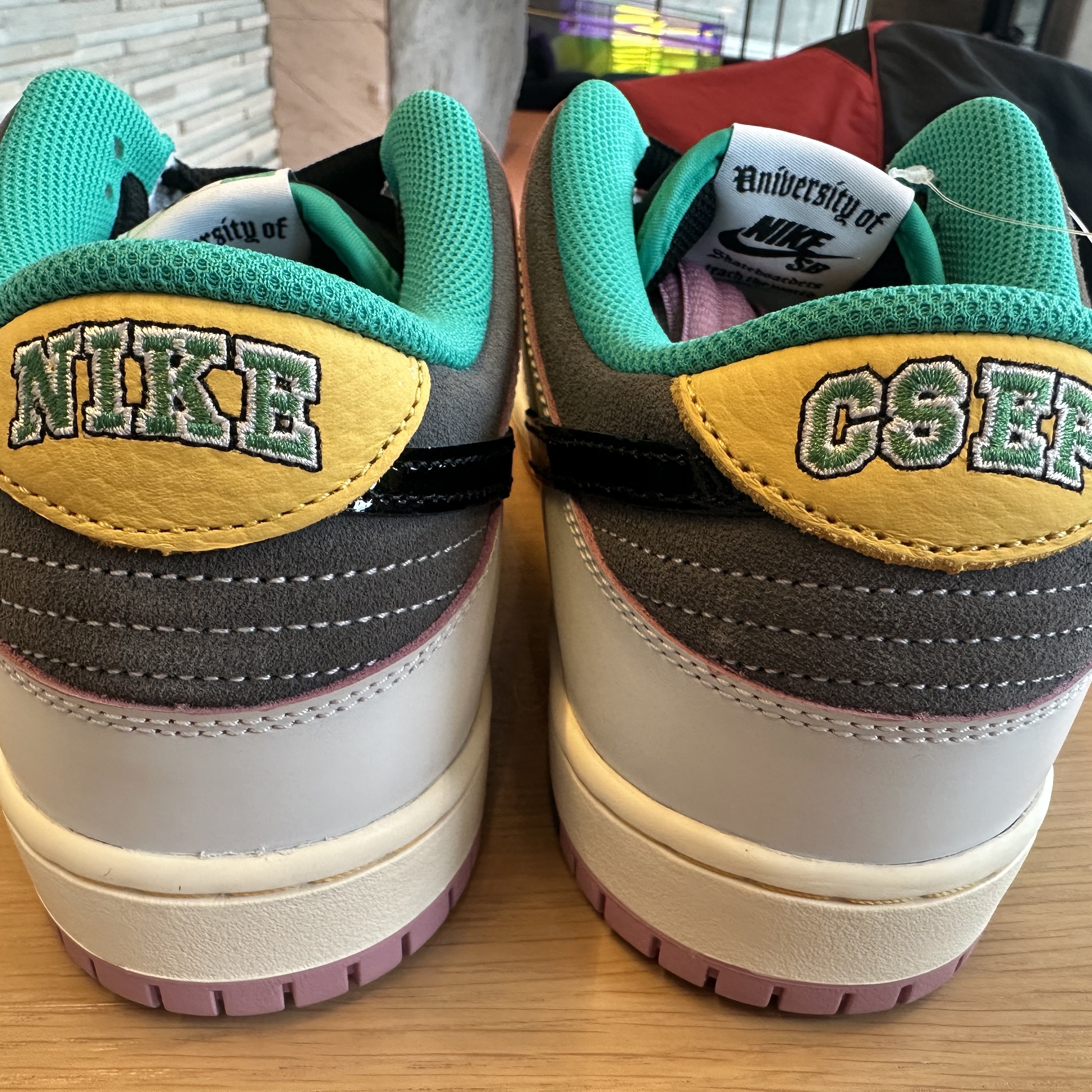 Nike x CSEF SB Dunk Low Pro White and Black 착용 스타일 - 4