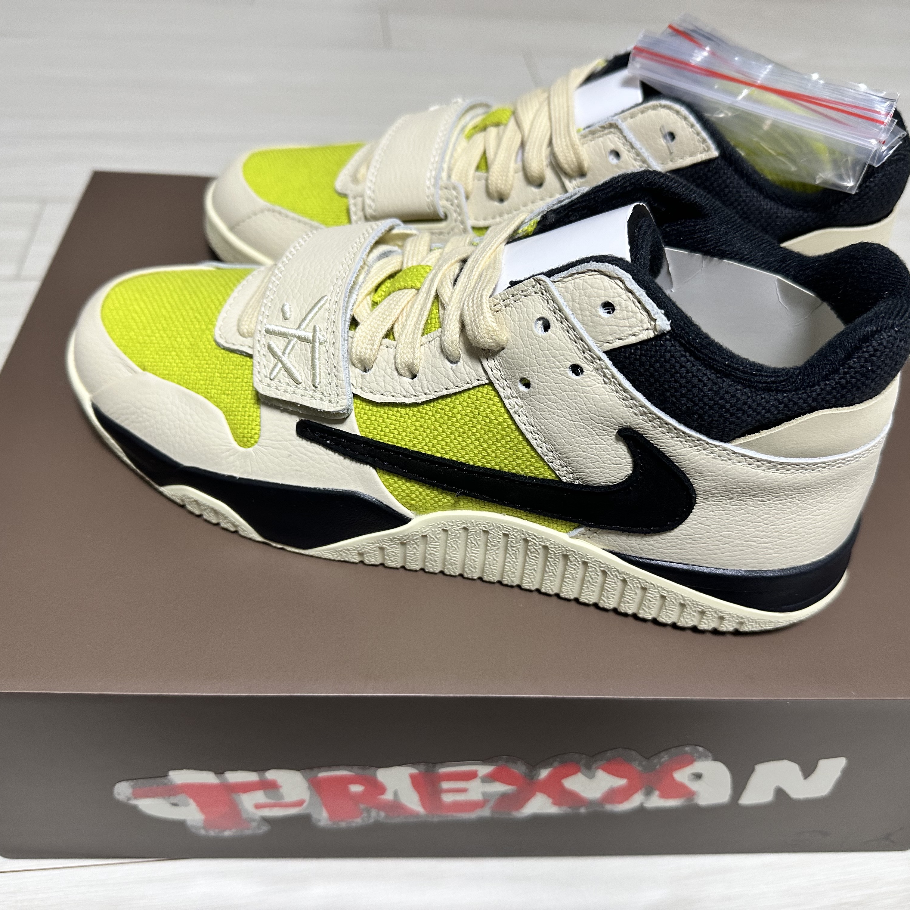 Jordan x Travis Scott Jumpman Jack TR Bright Cactus 착용 스타일