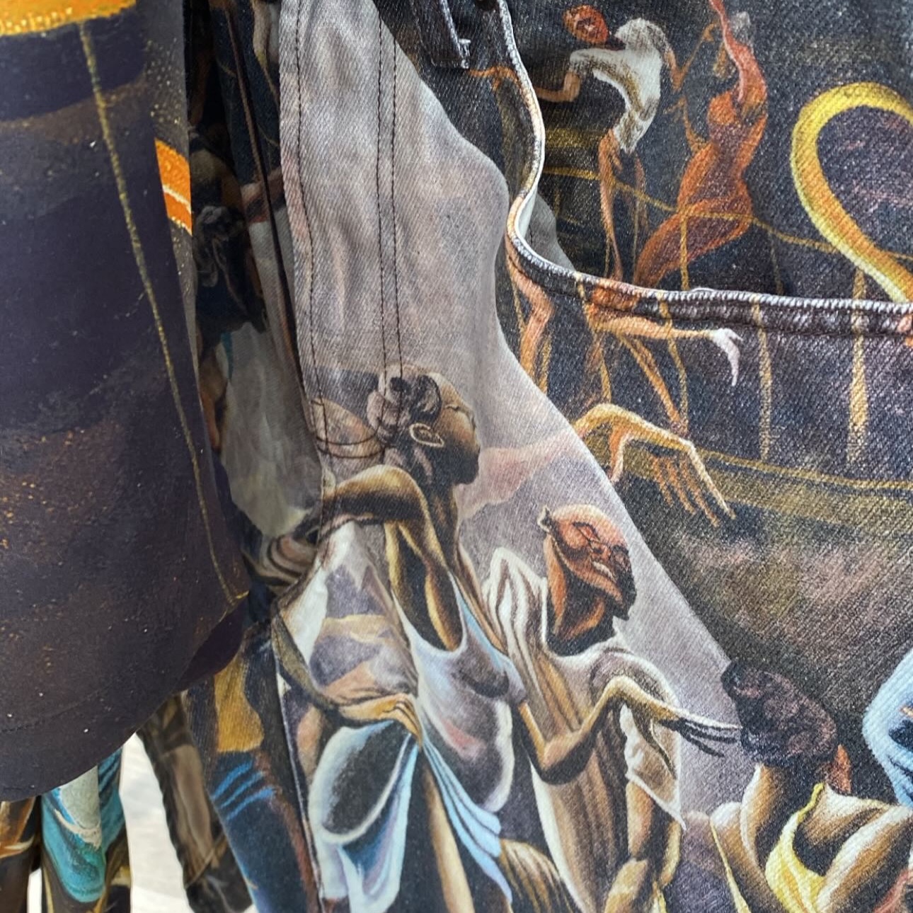 Supreme x Ernie Barnes Baggy Denim Shorts Pool Hall - 25SS, Supreme x Ernie Barnes Baggy Denim Shorts Dance - 25SS 착용 스타일 - 1