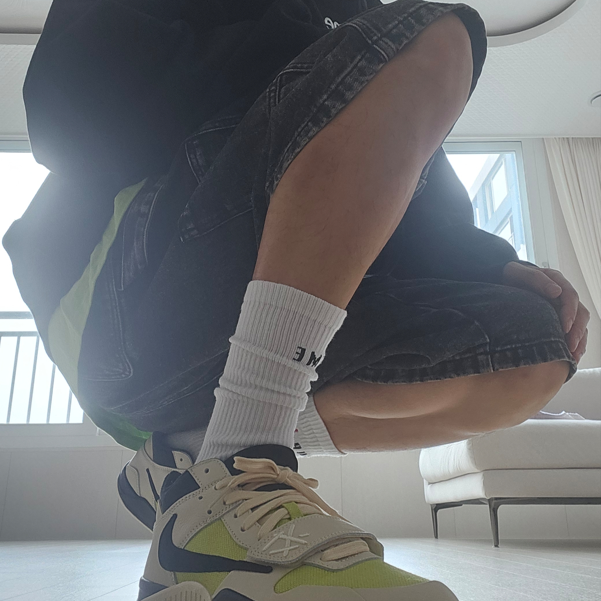 Jordan x Travis Scott Jumpman Jack TR Bright Cactus, Supreme Box Logo Hooded Sweatshirt Black - 24FW 착용 스타일