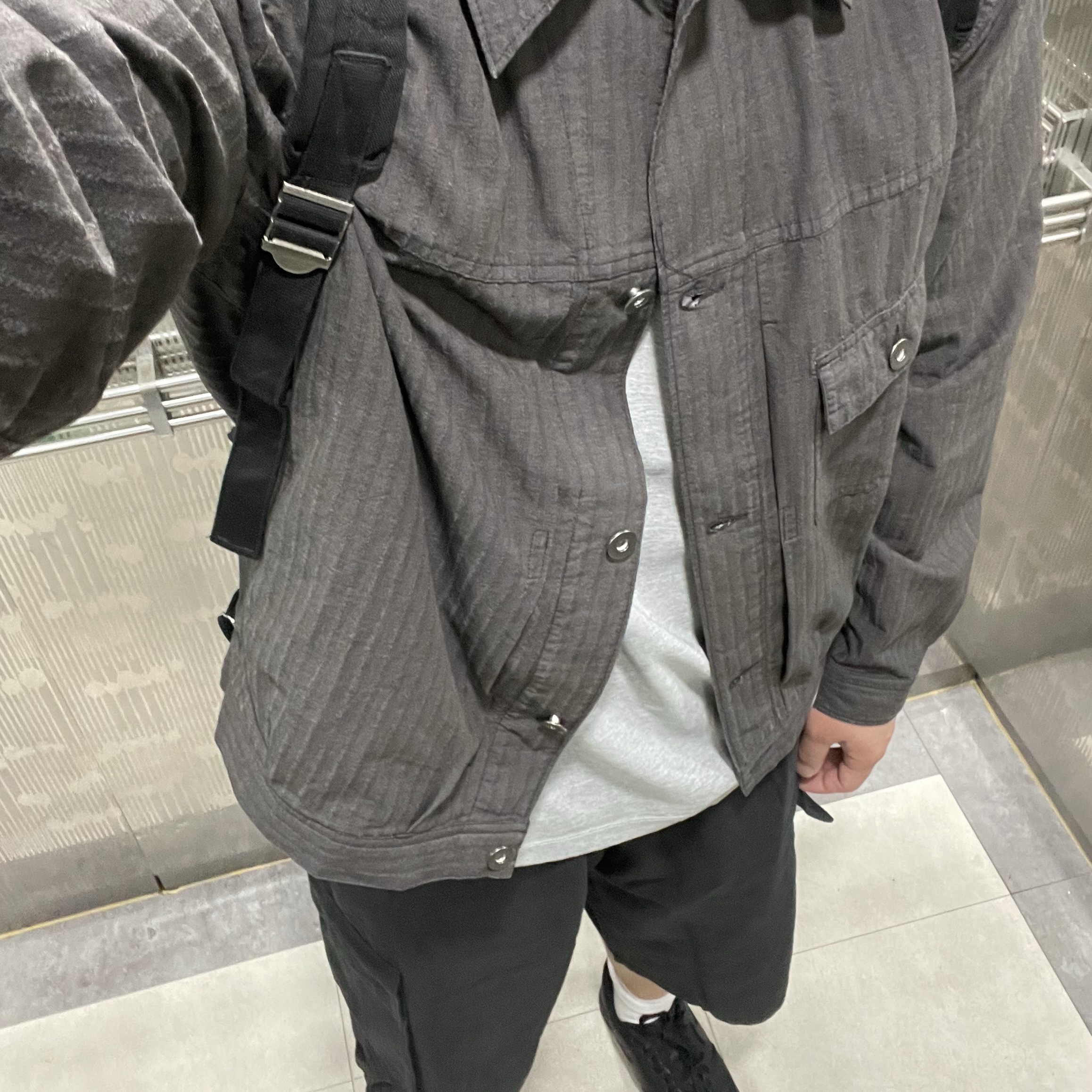 Polyteru Human Index index 1/2 Cargo Pants Black 착용 스타일
