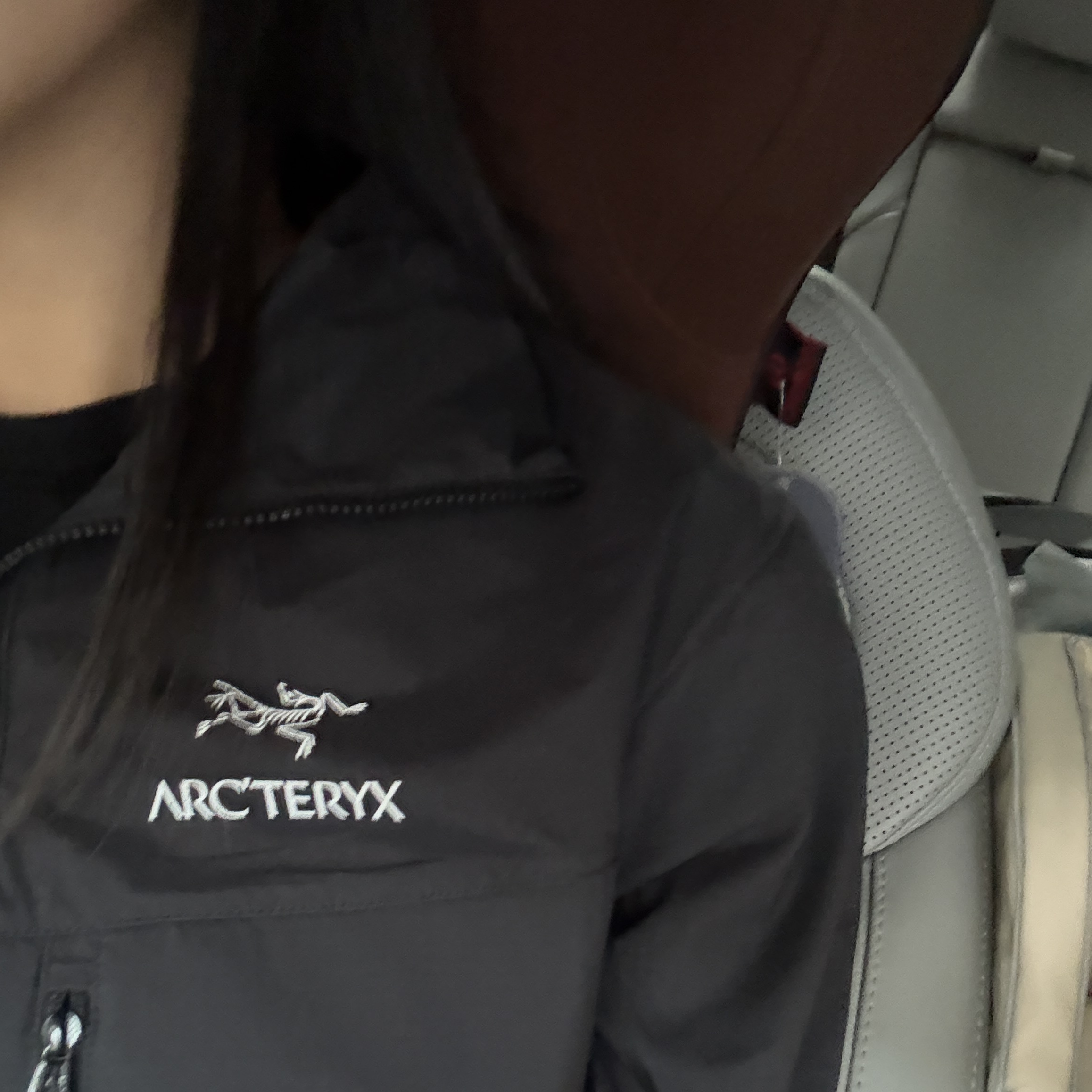 (W) Arc'teryx Squamish Hoody Black 착용 스타일