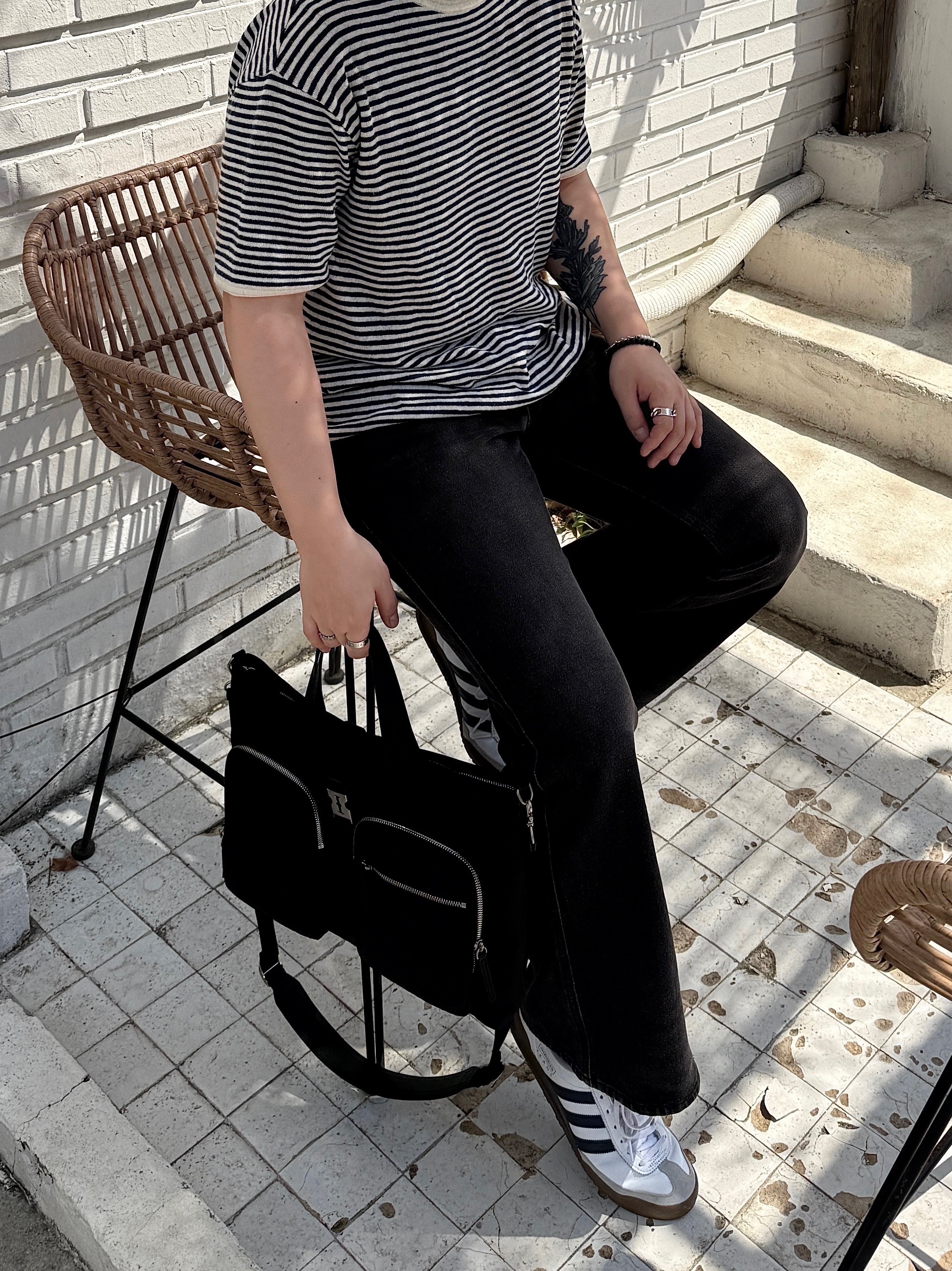 Adidas Jeans Cloud White Collegiate Navy Gum, (W) MM6 Maison Margiela Classic Chain Ring Palladium 착용 스타일 - 2