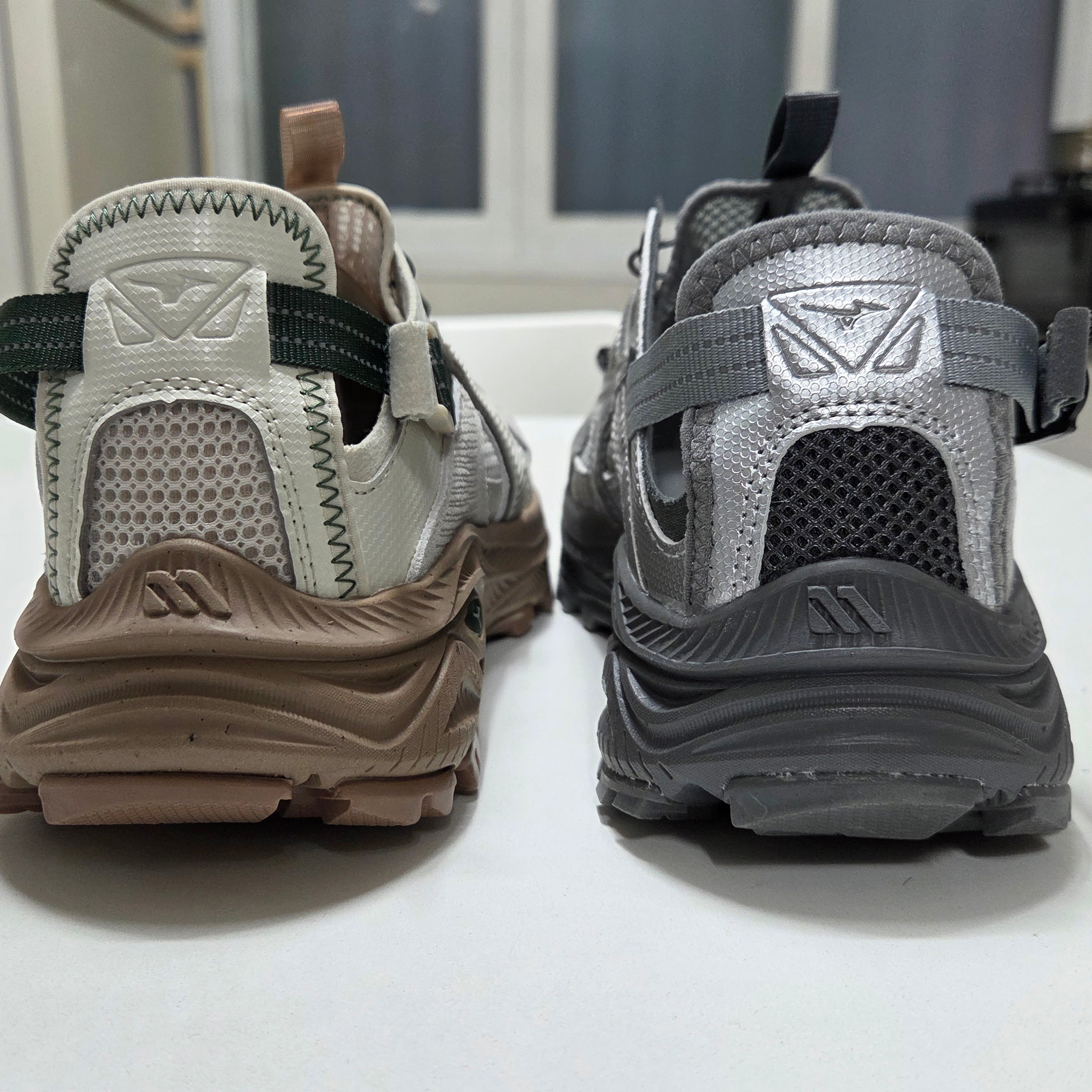 Mizuno Racer Trail SE Beige Green, Mizuno Racer Trail SE Silver Grey 착용 스타일 - 2