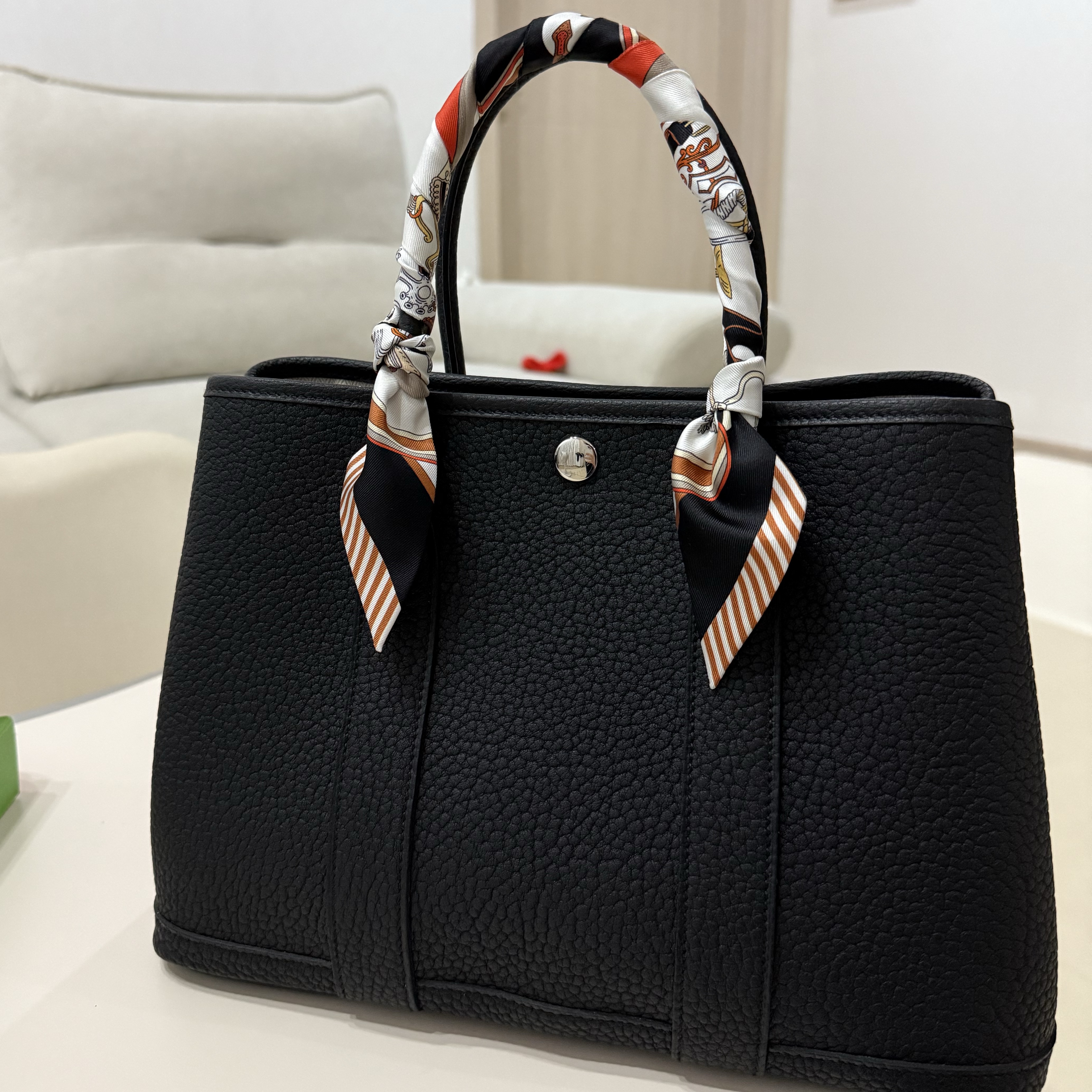 Hermes Garden Party 30 Bag Negonda & Palladium Noir 착용 스타일