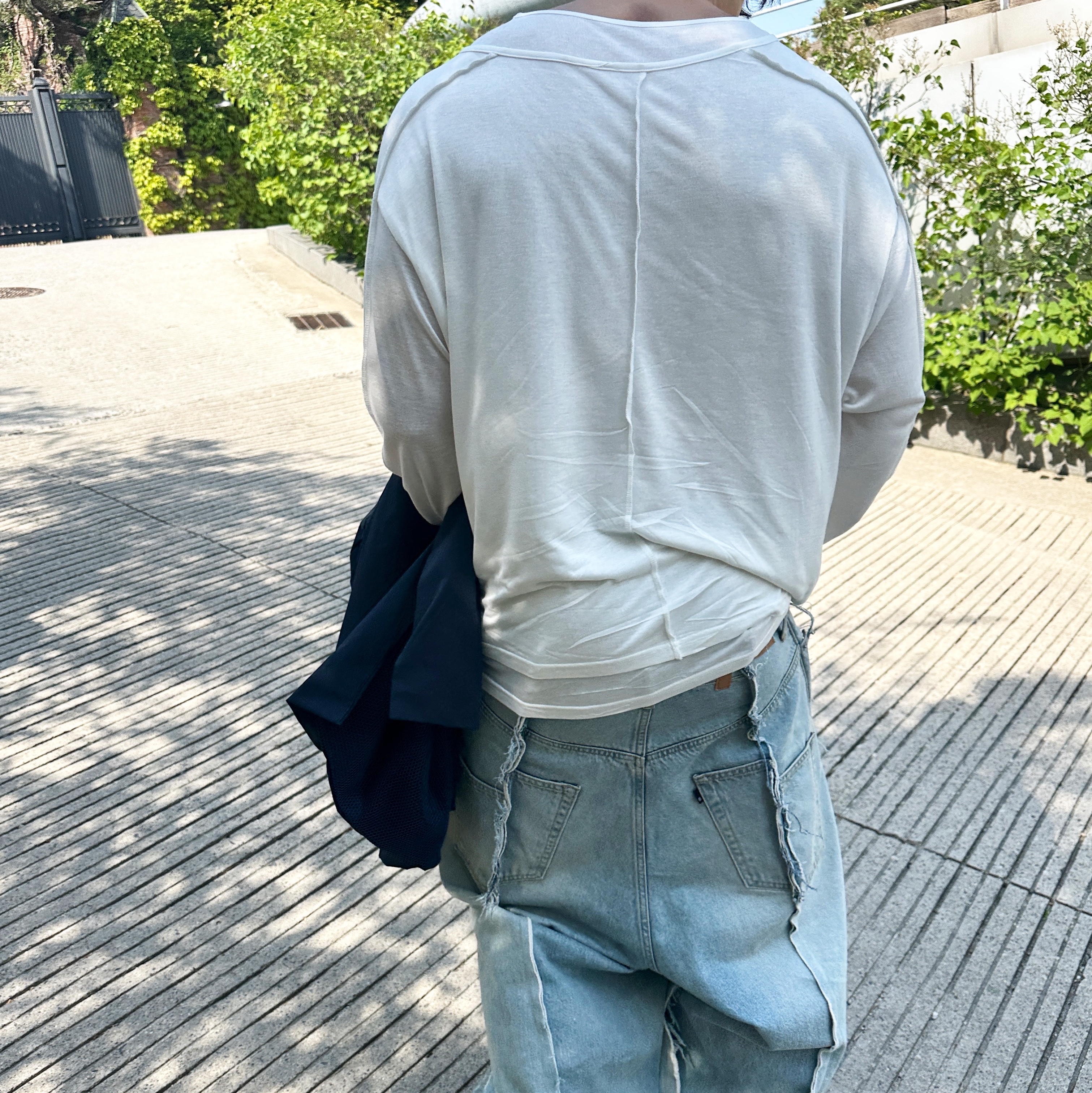 Balenciaga Cargo Sneakers Beige Grey Red, Project G/R Upcyling Denim Pants Blue 착용 스타일 - 2