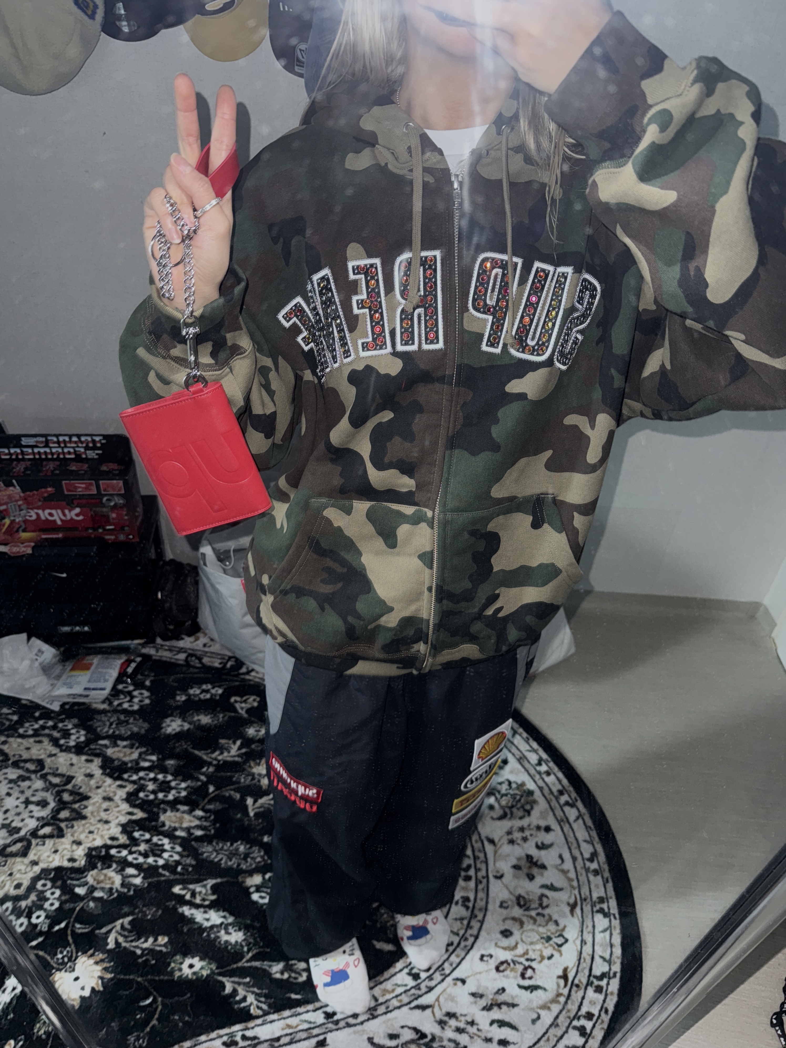Supreme Leather Chain Wallet Red, Supreme x B.B. Simon Zip Up Hooded Sweatshirt Woodland Camo - 25SS 착용 스타일