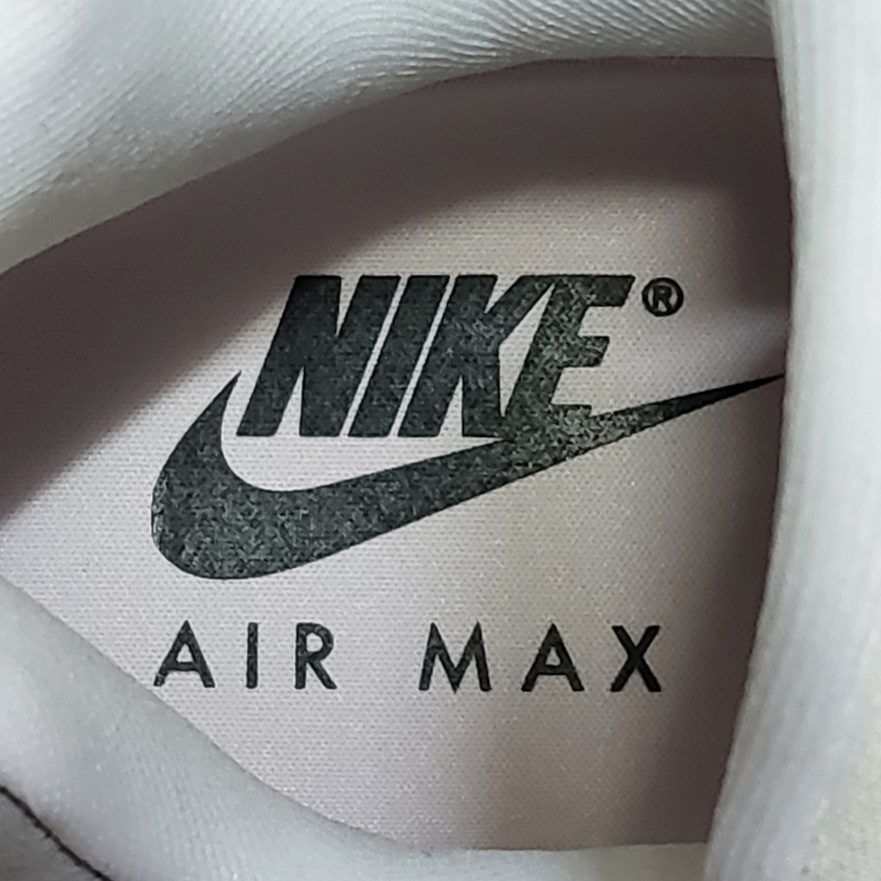 (W) Nike Air Max 95 Pink Foam 착용 스타일 - 5