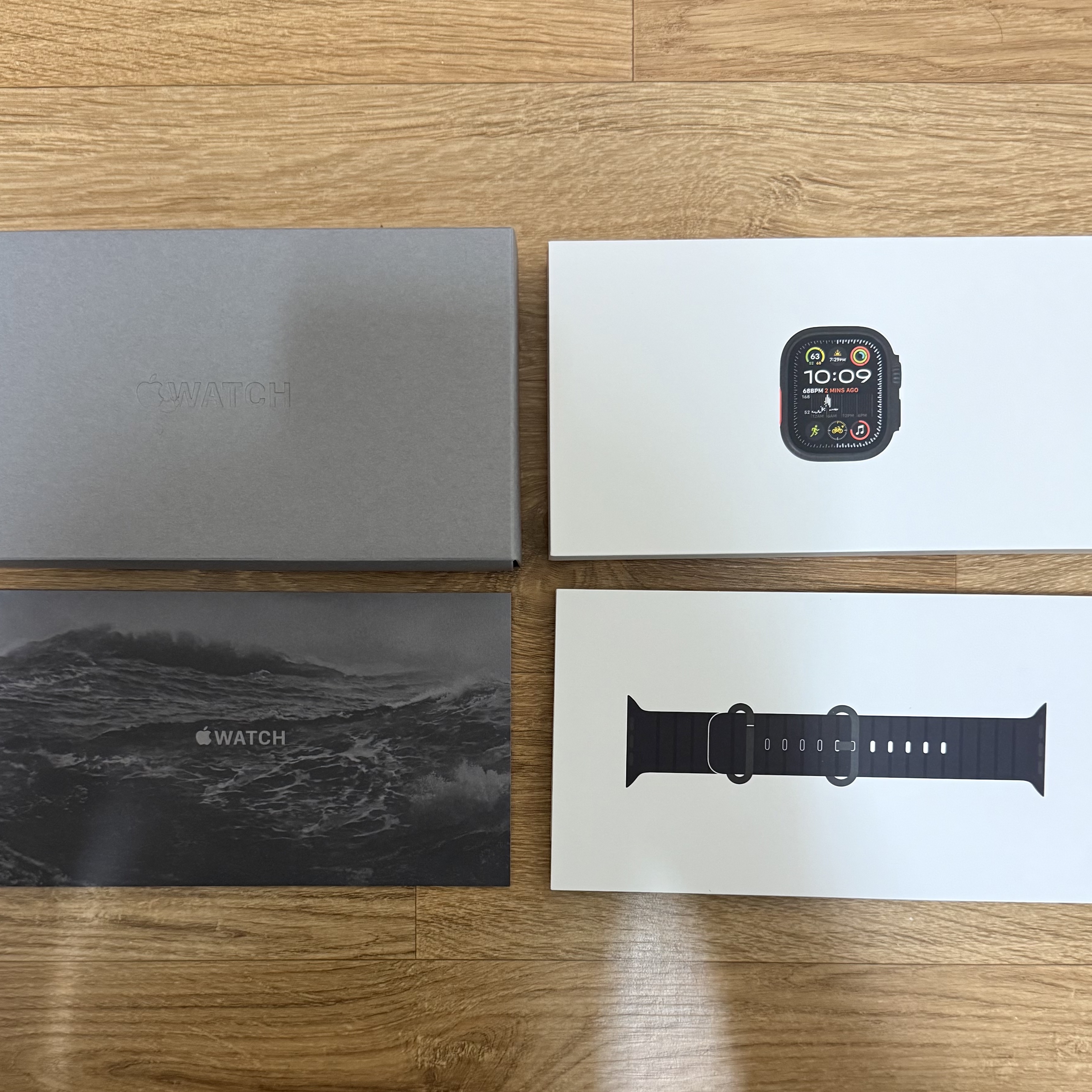 Apple Watch Ultra 2 49mm Black Titanium Case with Ocean Band Black (Korean Ver.) 착용 스타일 - 3