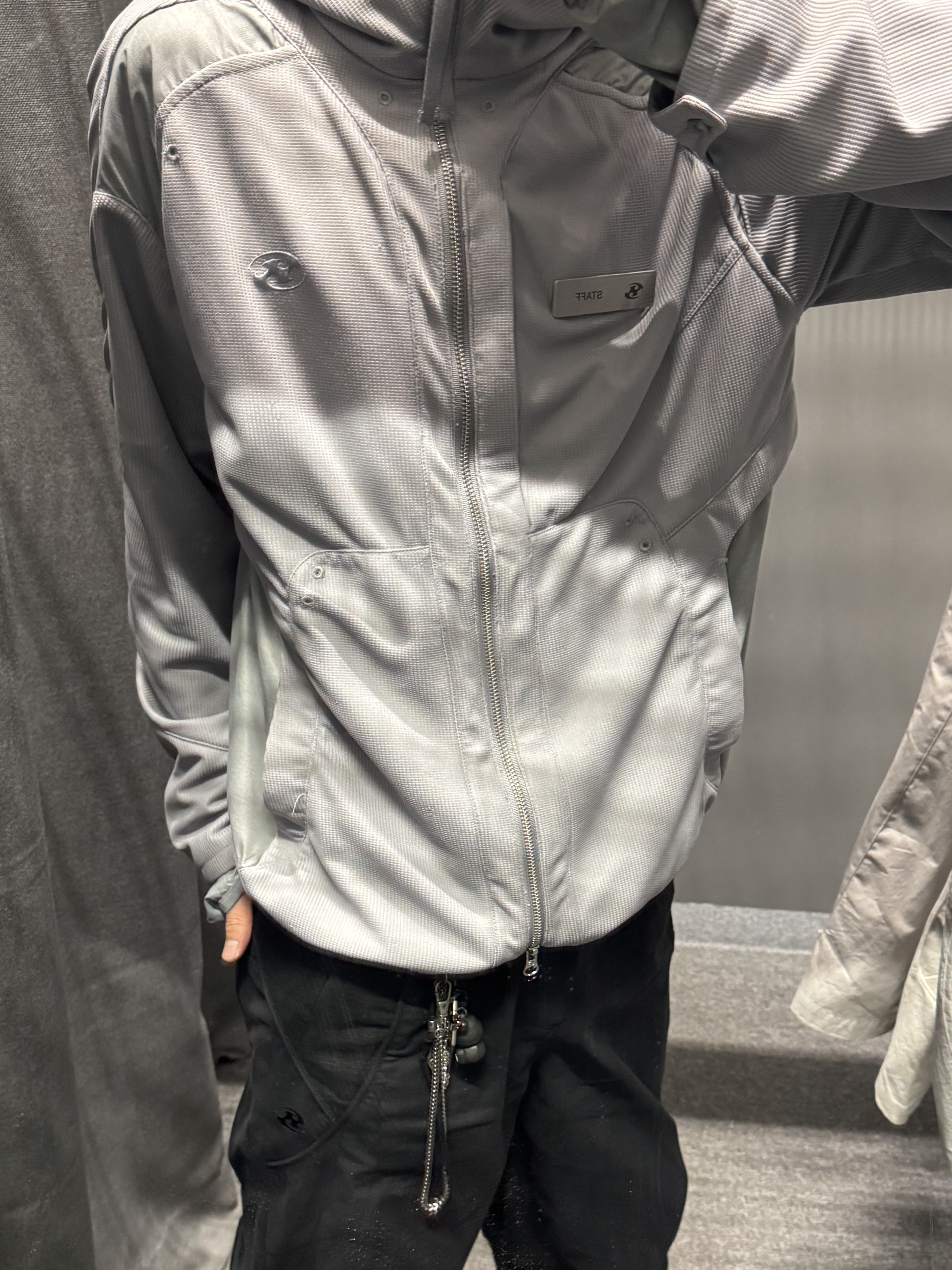 Sansan Gear Dual-Shade Jacket Grey, Sansan Gear Linen Block Pants Black - 25SS 착용 스타일