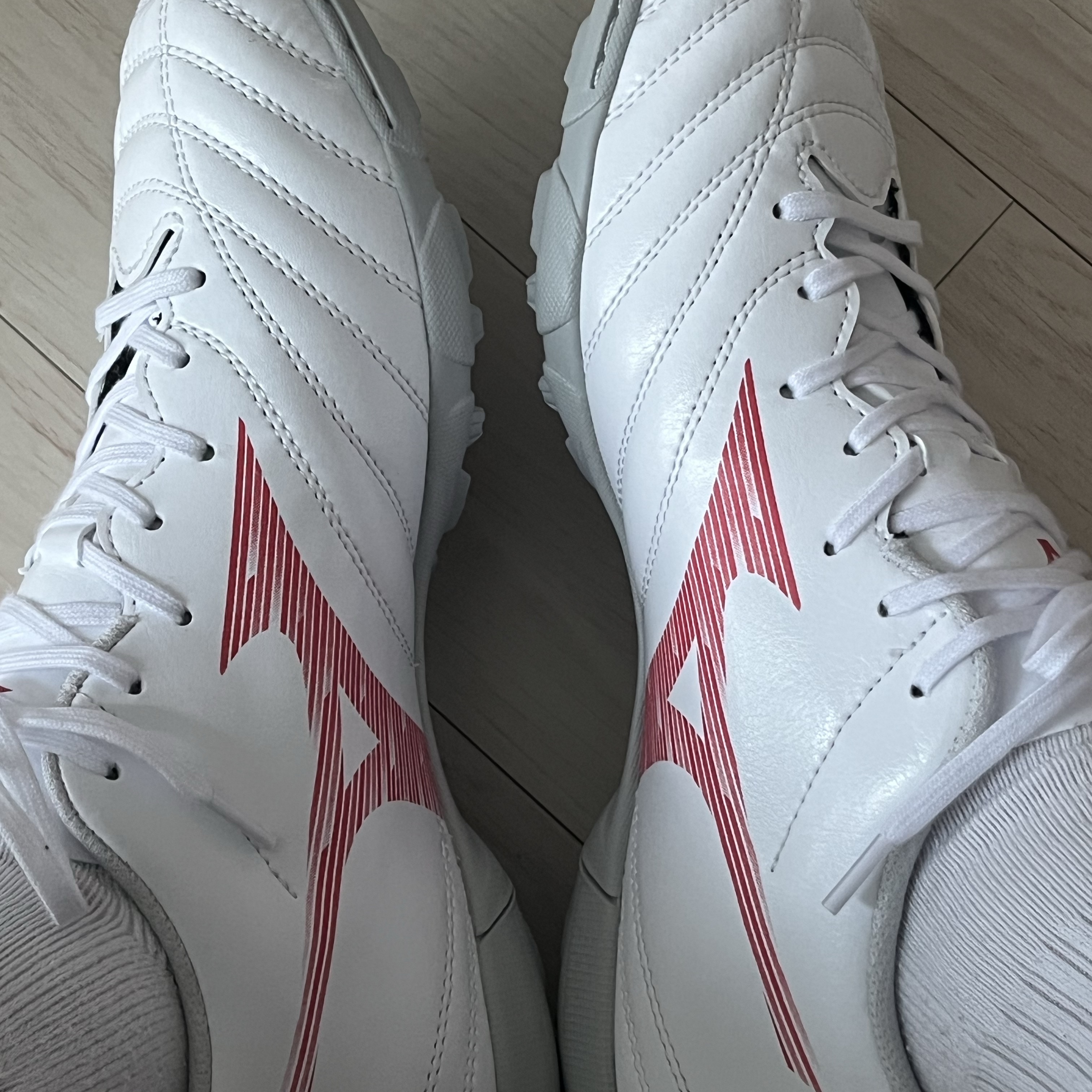 Mizuno Monarcida Neo III Select AS White Red 착용 스타일
