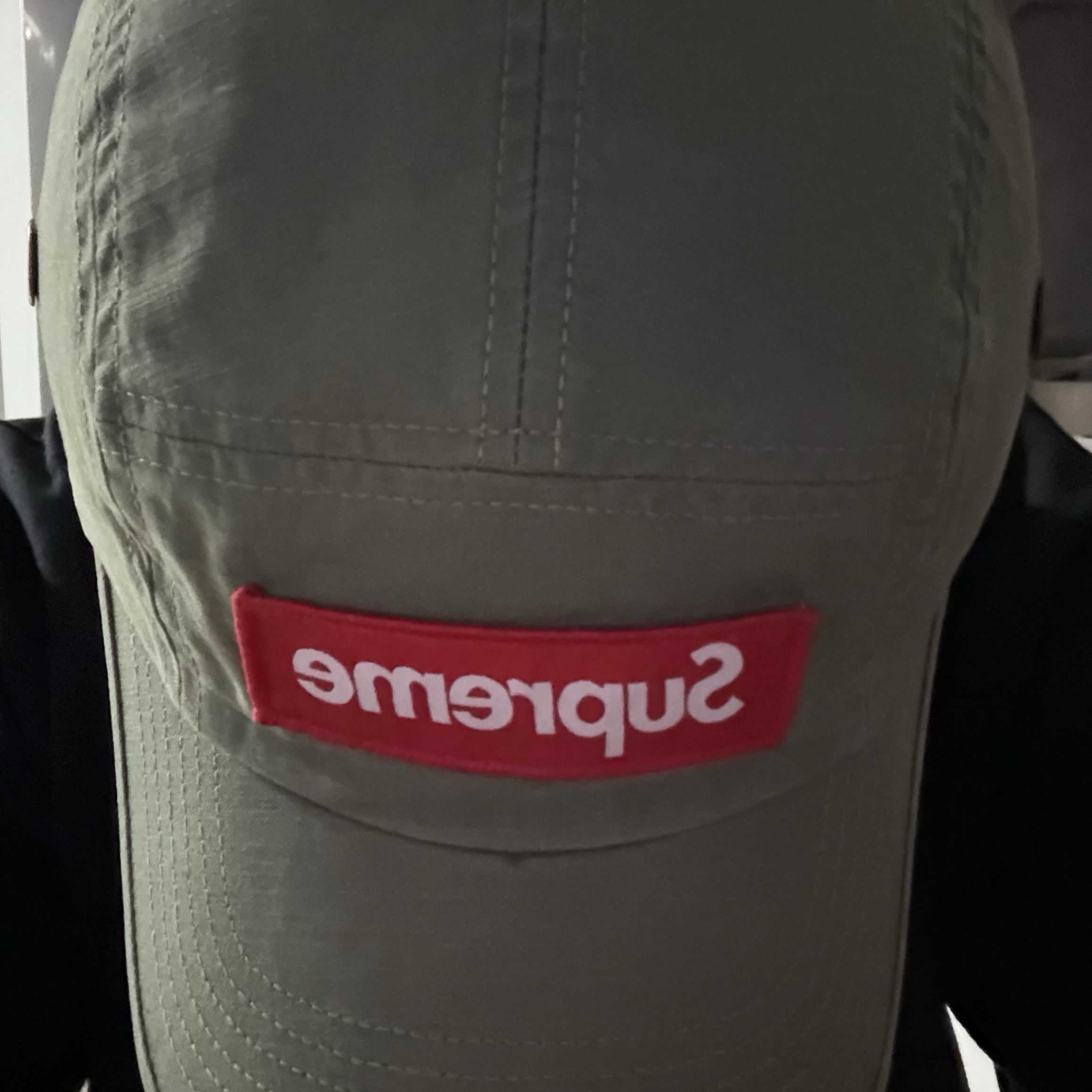 Supreme Military Camp Cap Olive - 24FW, Supreme Futura Box Logo T-Shirt Black - 24SS 착용 스타일