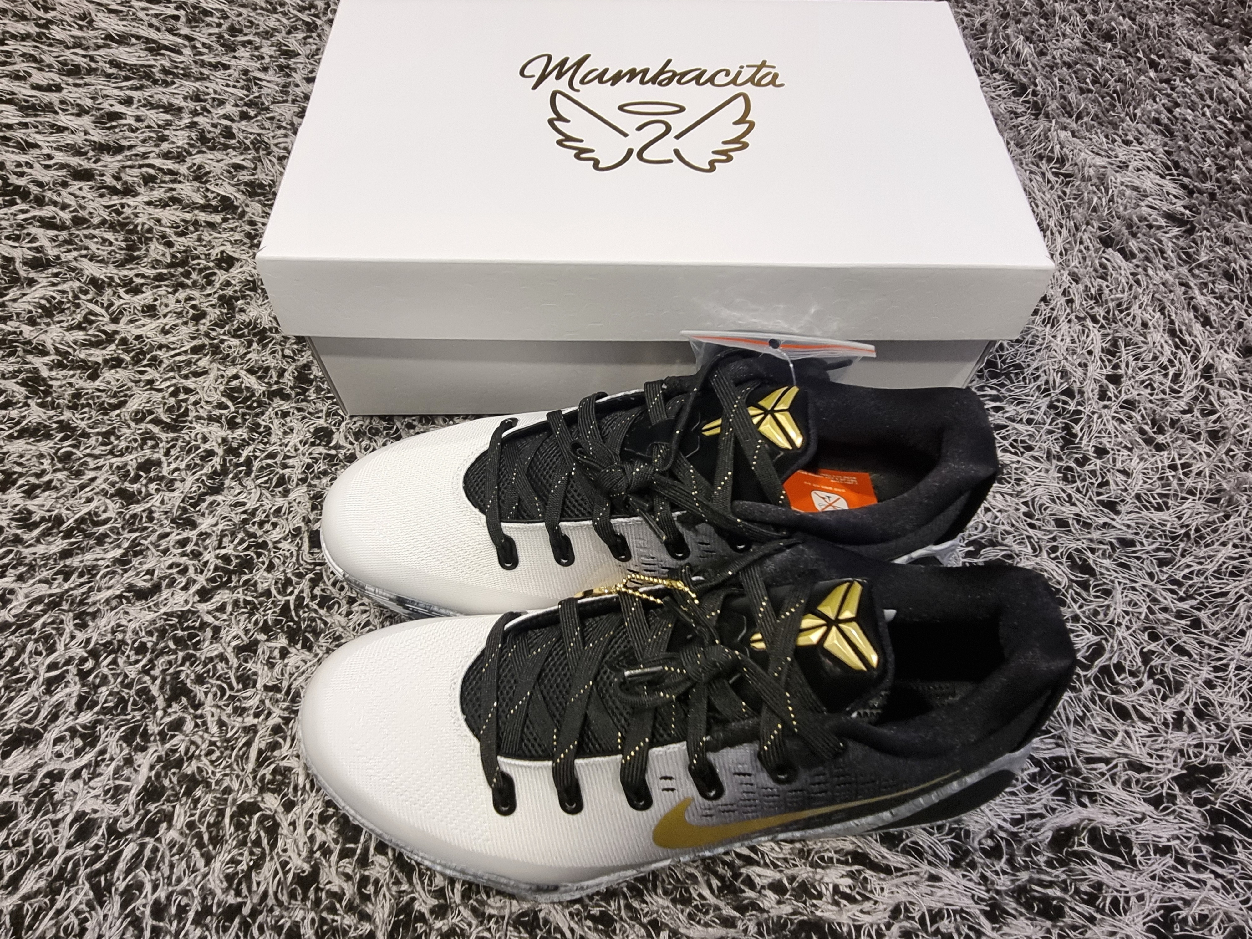 Nike Kobe 9 EM Low Protro Mambacita 착용 스타일 - 8