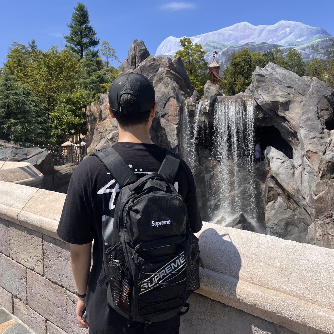 Supreme Backpack Black - 23FW 착용 스타일 - 1