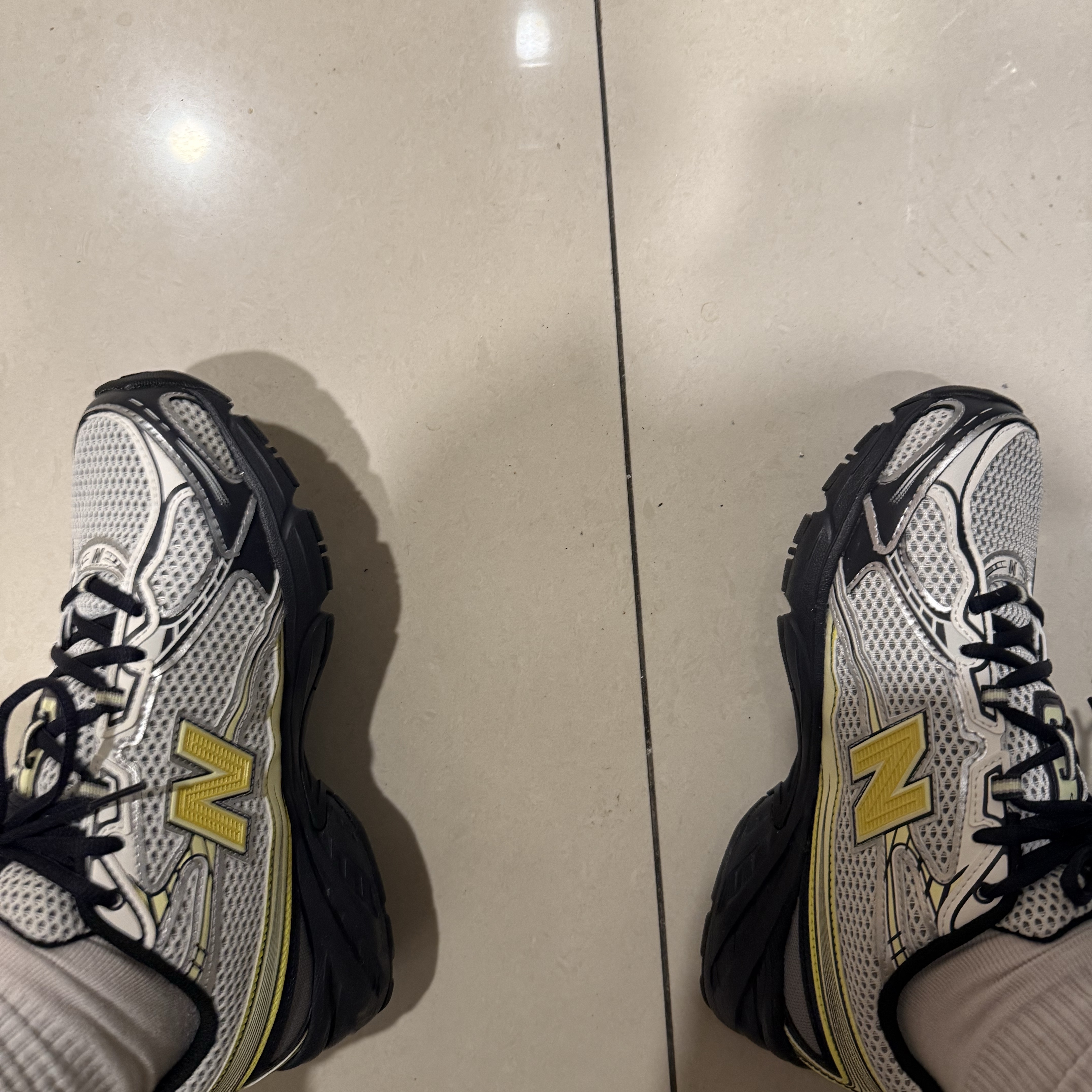 New Balance 740v2 Sea Salt Phantom 착용 스타일