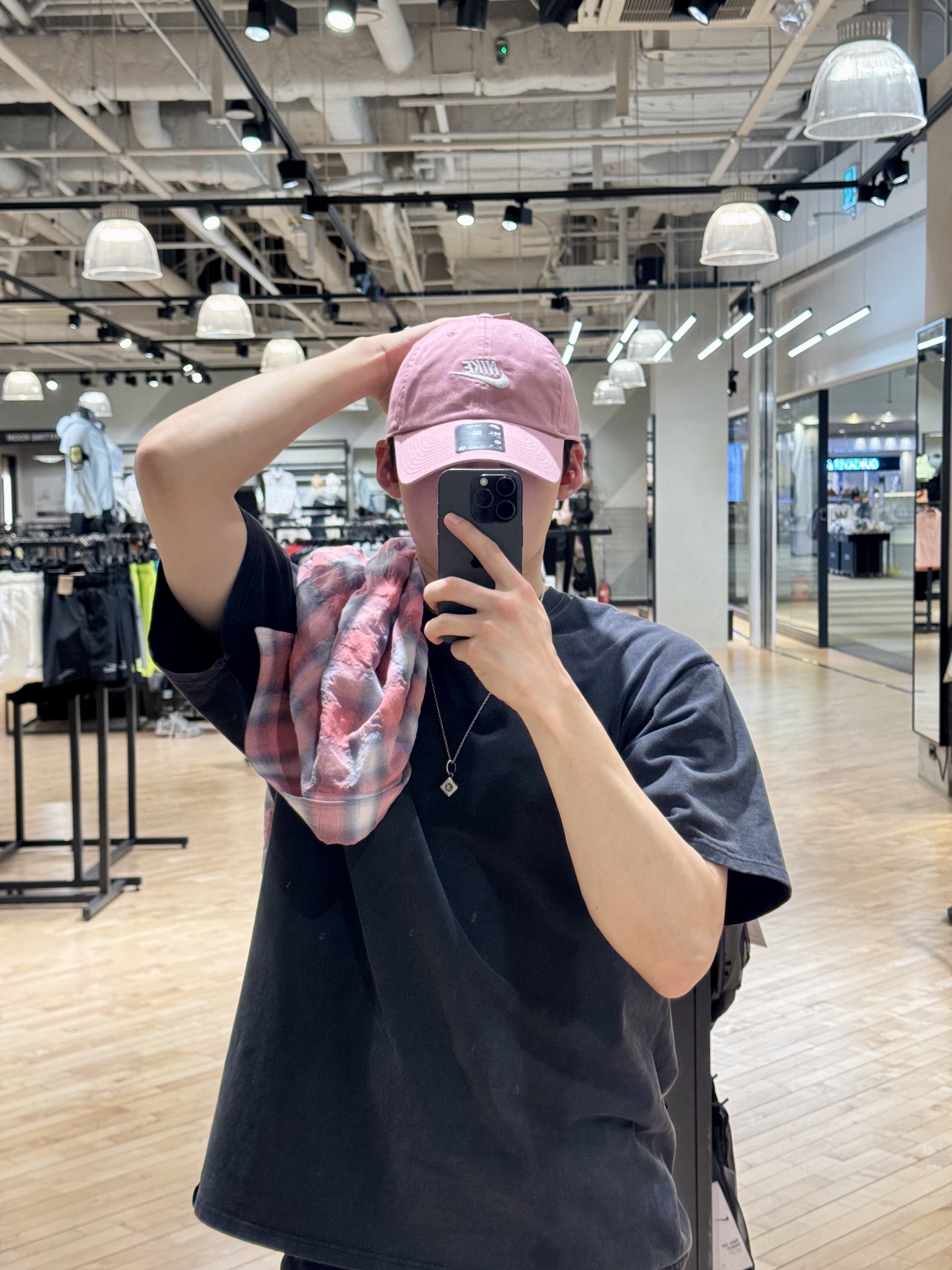 Nike Club Unstructured Futura Washed Cap Medium Soft Pink 착용 스타일