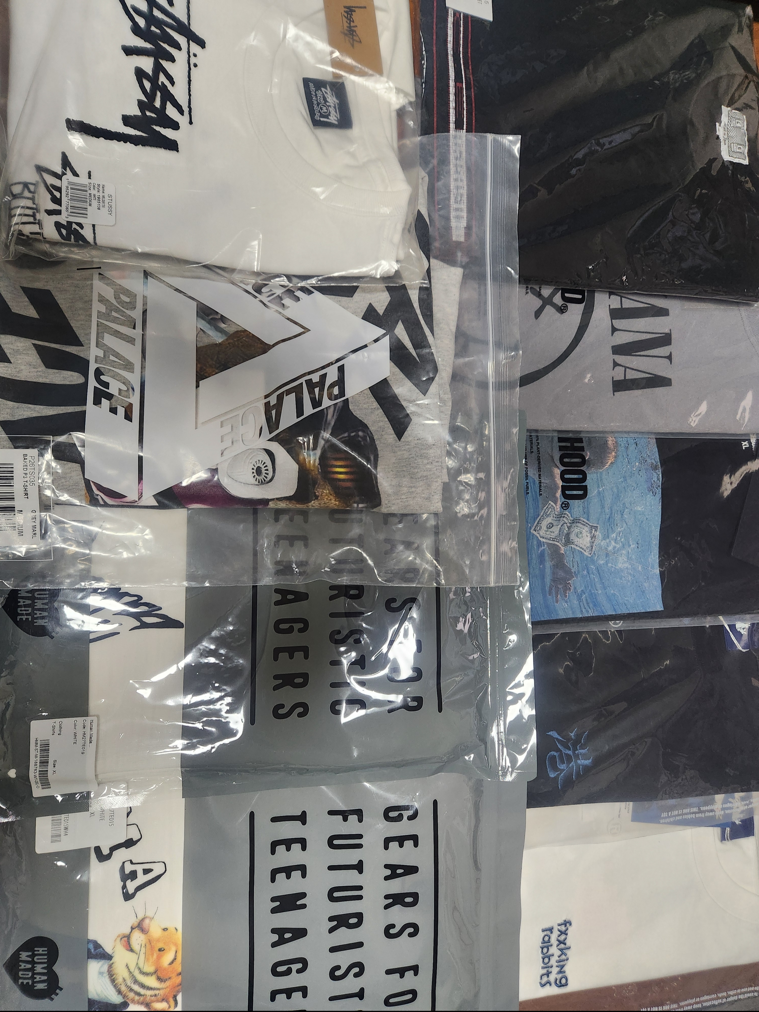 Palace Baked P-3 T-Shirt Grey Marl - 24SS, Human Made Graphic T-Shirt #15 White 착용 스타일