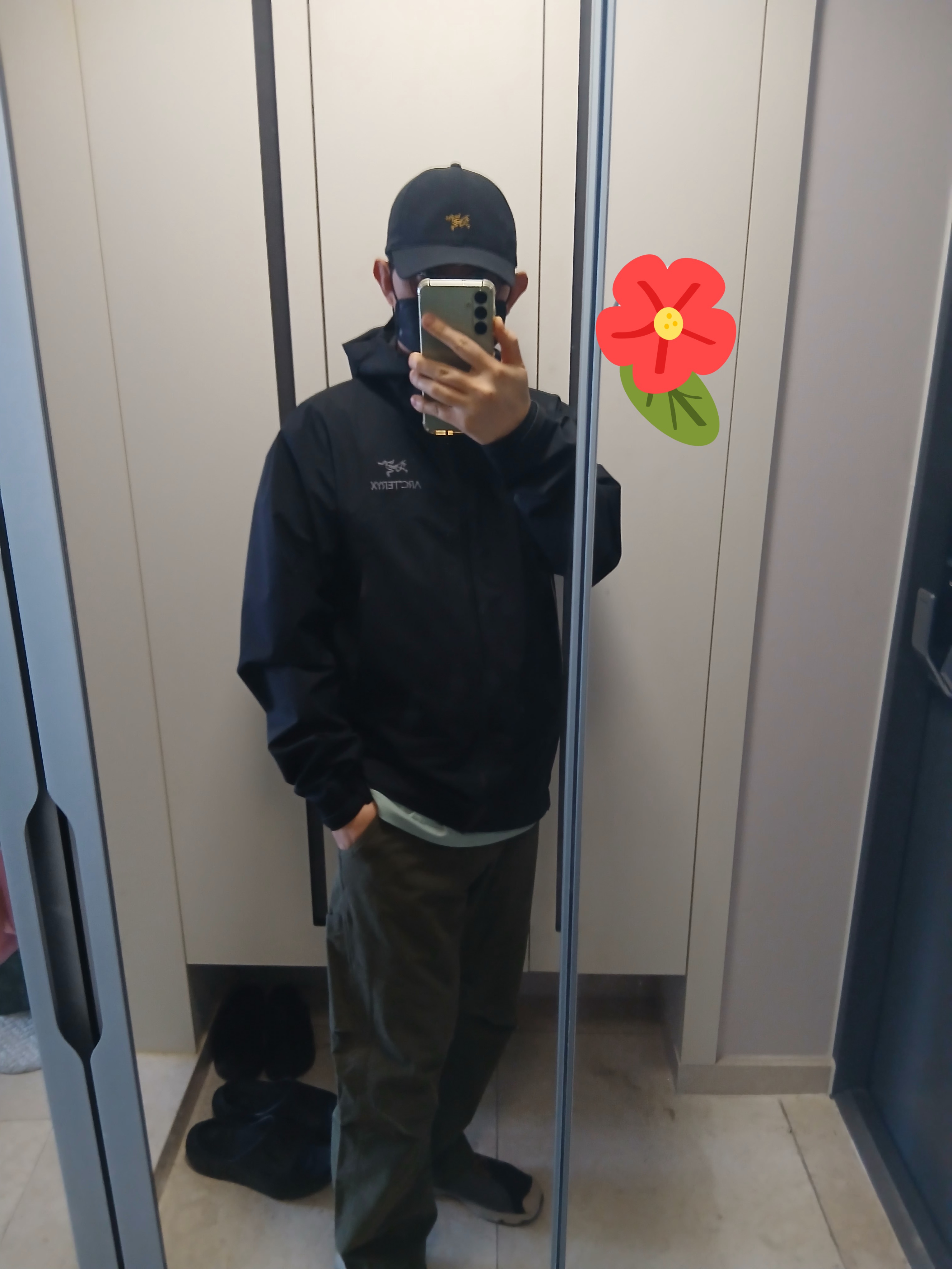Arc'teryx Small Bird Cap Black, Arc'teryx Beta Jacket Black 착용 스타일 - 4