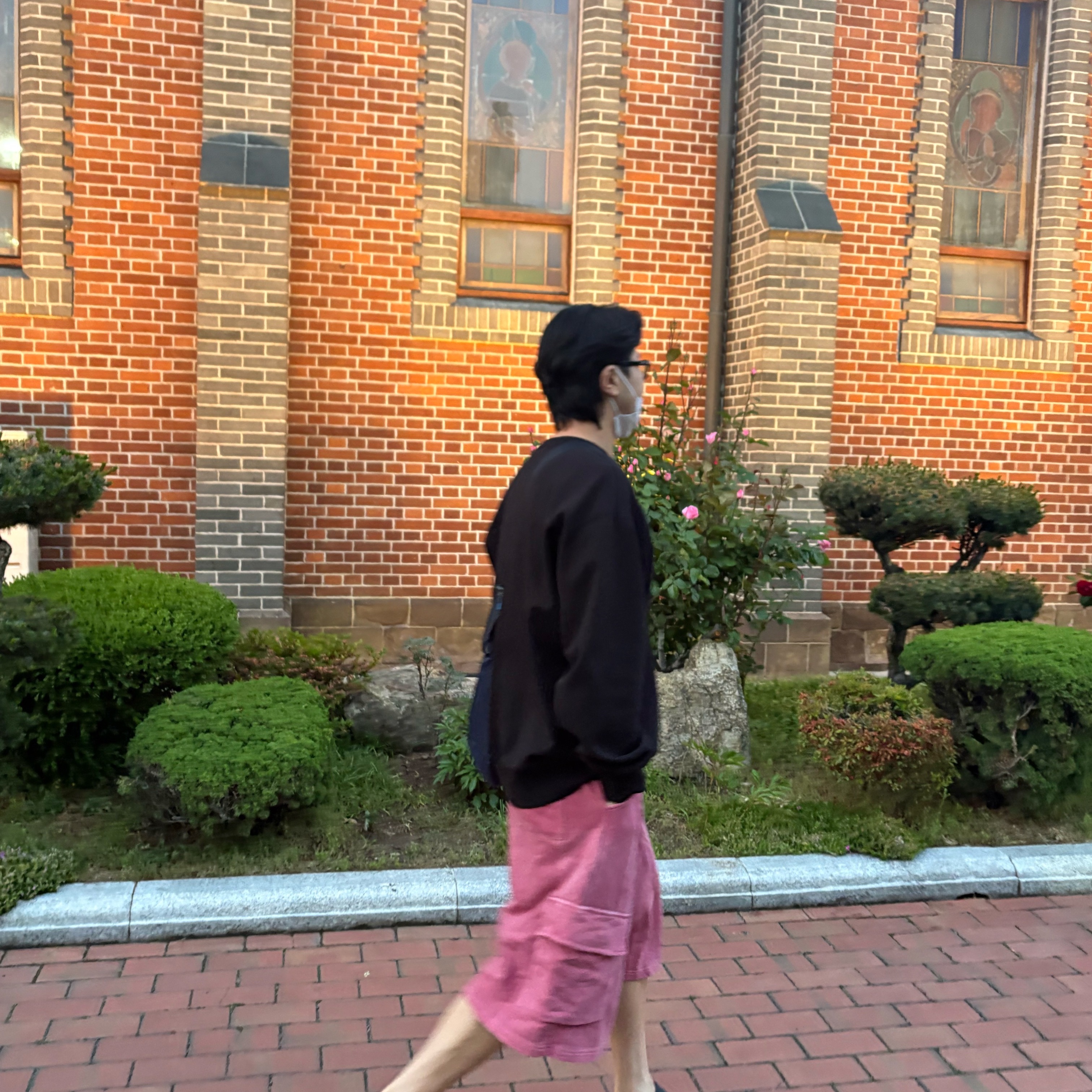 Supreme Small Box L/S T-Shirt Black - 25SS, Montbell Pocketable Light Shoulder Bag M Navy - 25SS 착용 스타일 - 2
