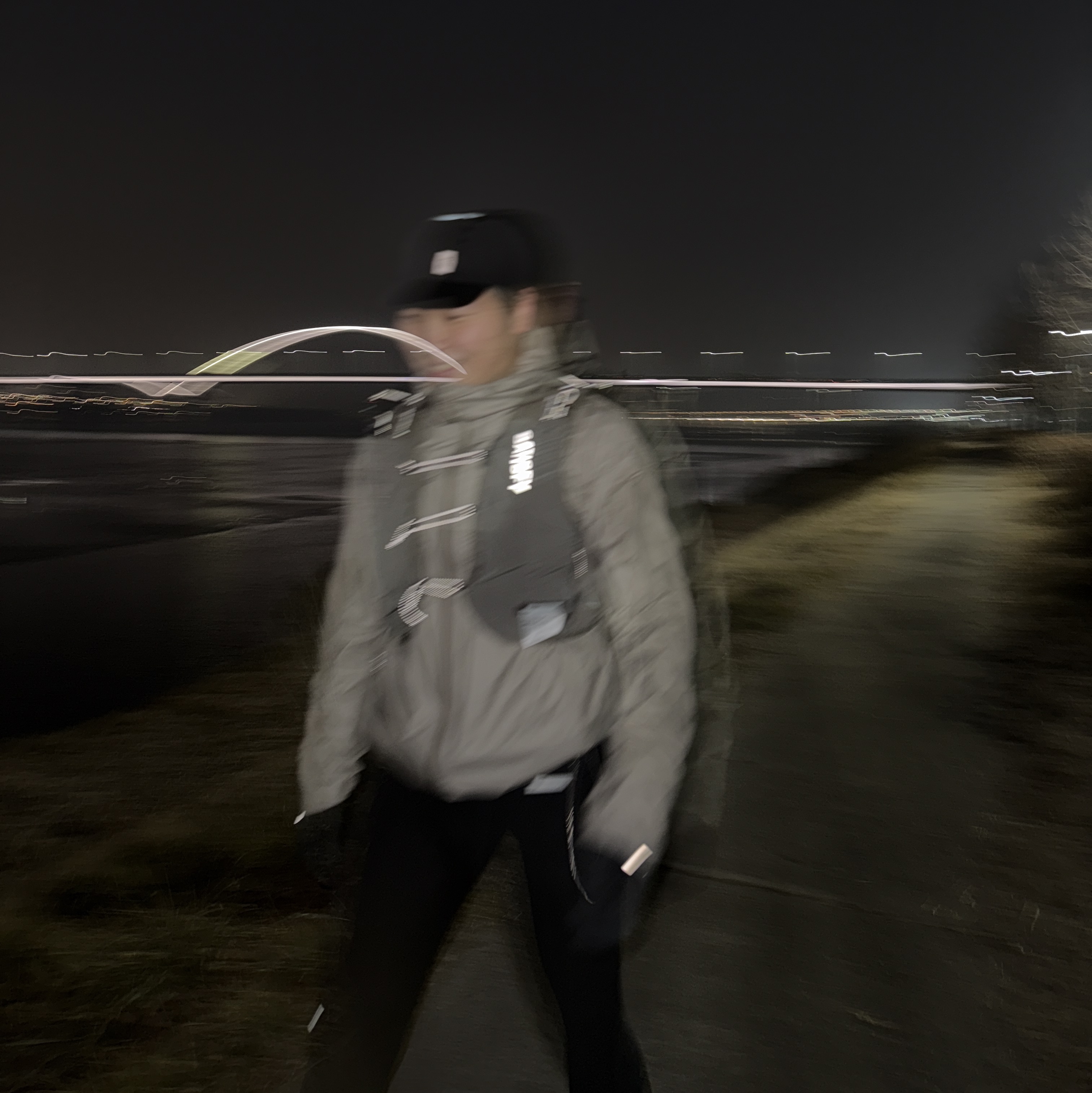 Satisfy Pertex 3L Fly Rain Jacket Moon, Asics Superblast 2 White Cool Grey 착용 스타일 - 4