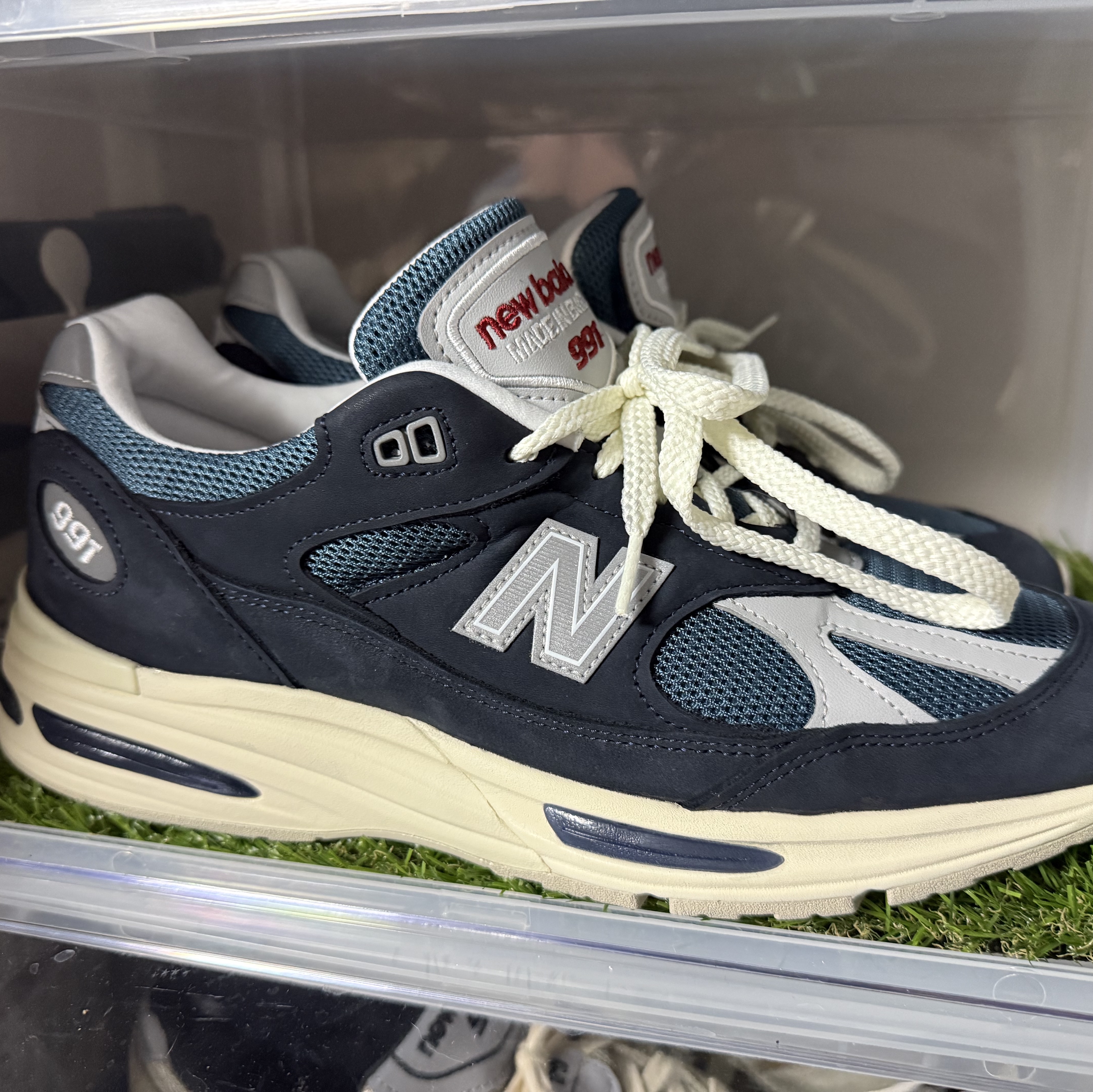 New Balance 991v2 Made in UK Total Eclipse Indian Teal 착용 스타일