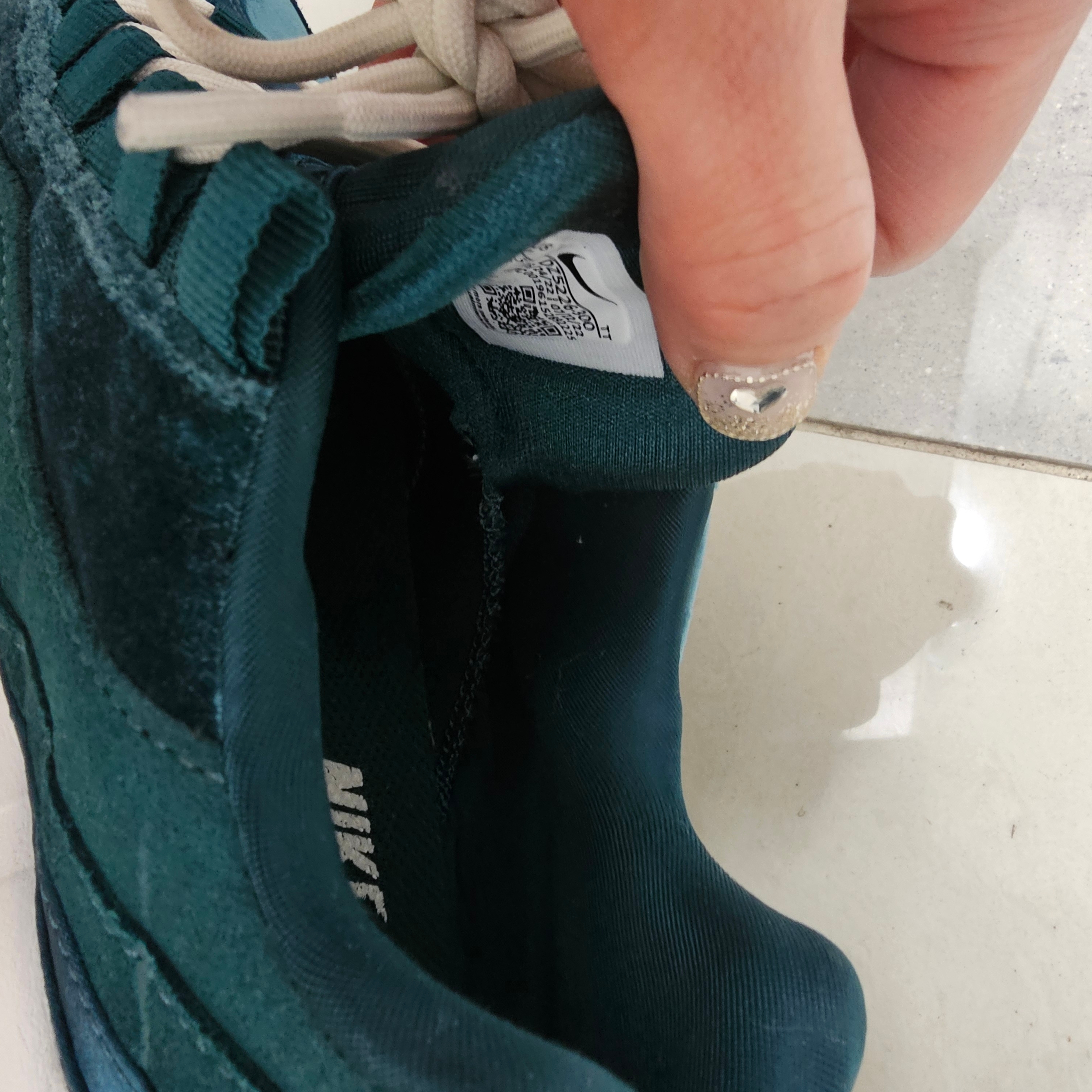 (W) Nike Air Max 95 Velvet Teal 착용 스타일 - 4