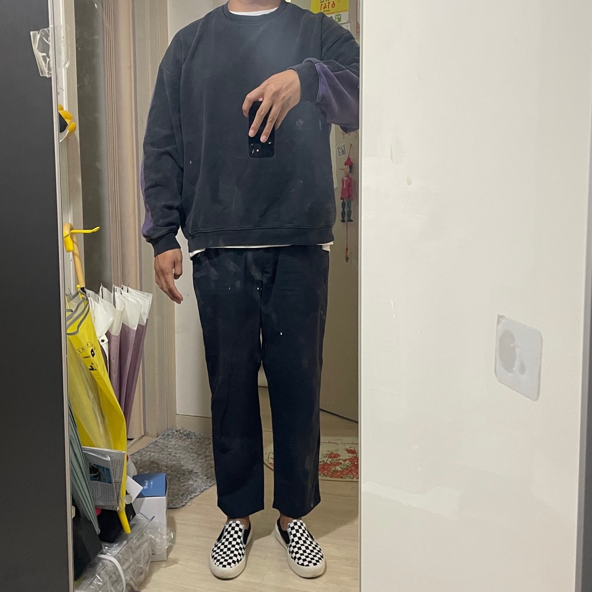 Kapital 2 Tone Big Fleece Sweatshirt Black Purple 착용 스타일 - 3