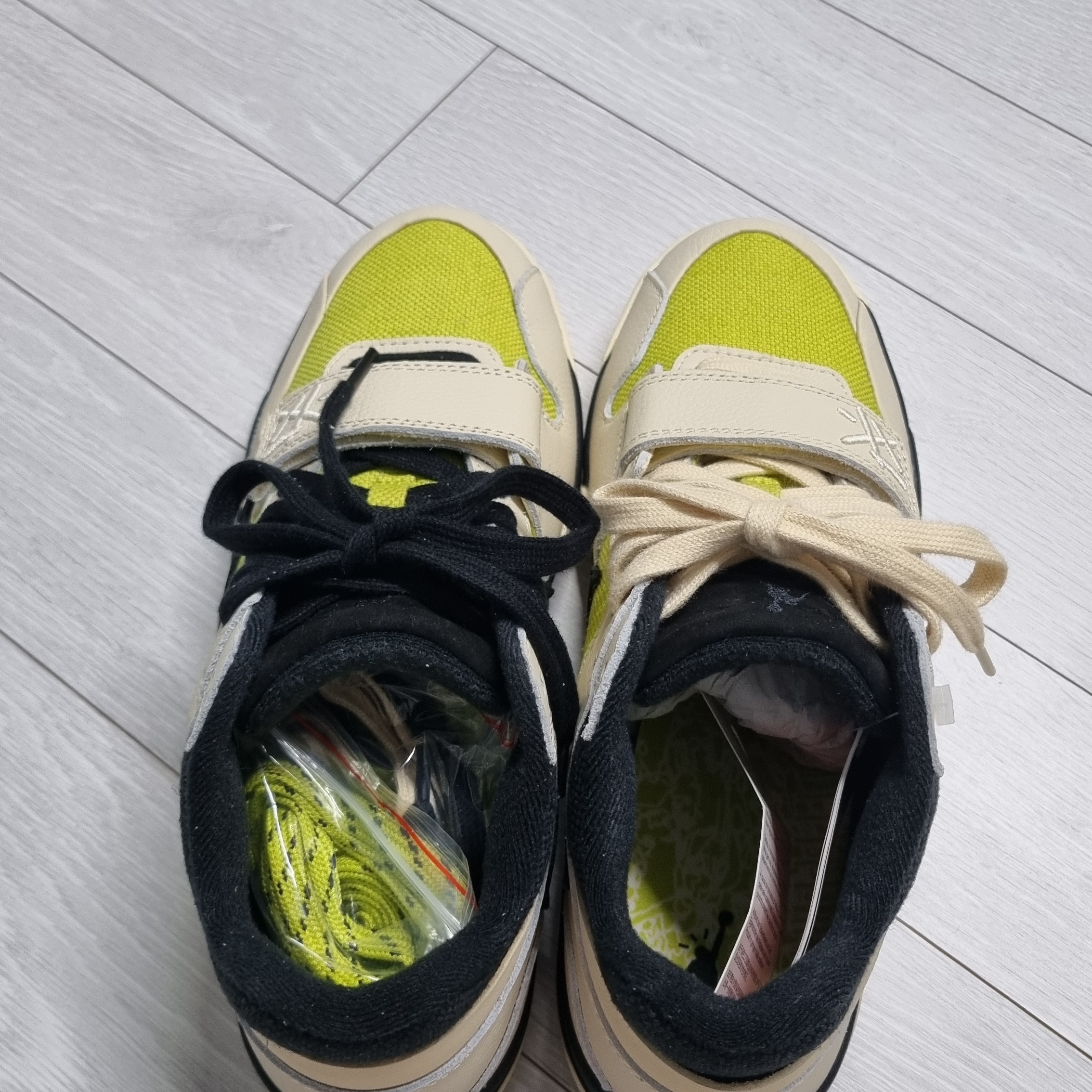 Jordan x Travis Scott Jumpman Jack TR Bright Cactus 착용 스타일 - 4