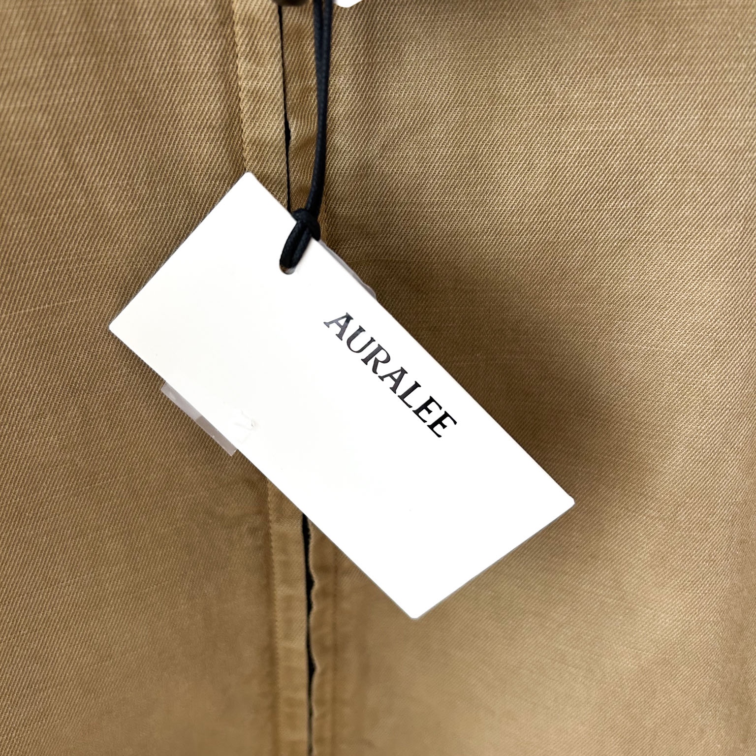 Auralee Product Dyed Finx Gabardine Swing Top Dyed Beige 착용 스타일 - 2