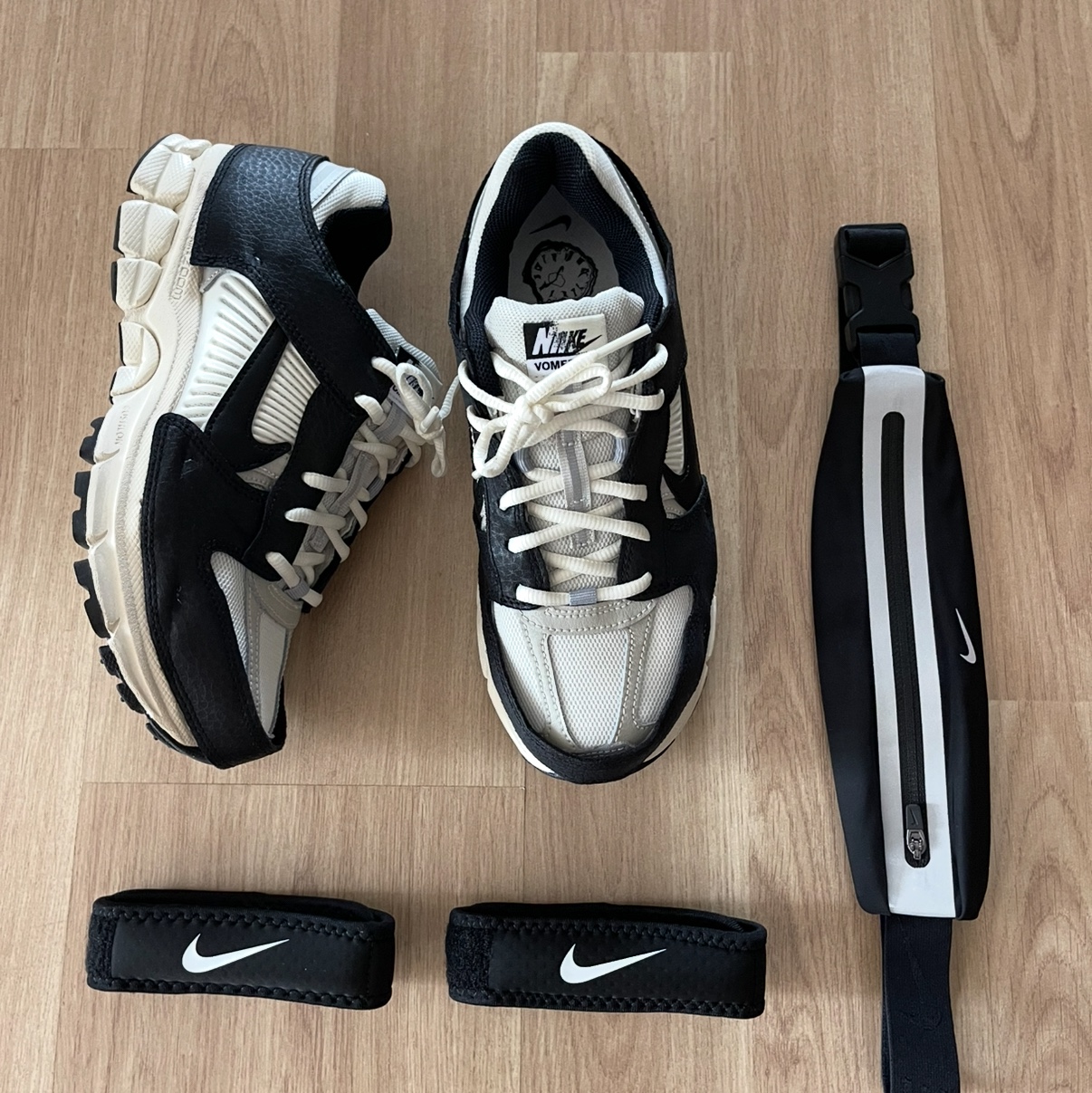 (W) Nike Zoom Vomero 5 Wolf Grey and Black 착용 스타일