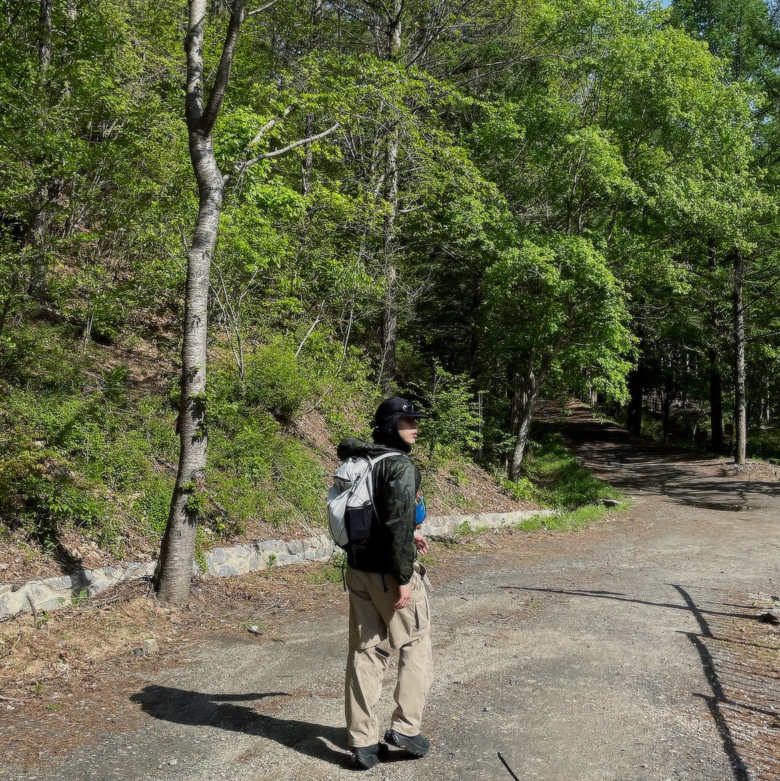 Nike ACG Smith Summit Cargo Pants Khaki Iron Ore - Asia, Hoka Kaha 2 Gore-Tex Black 착용 스타일 - 1