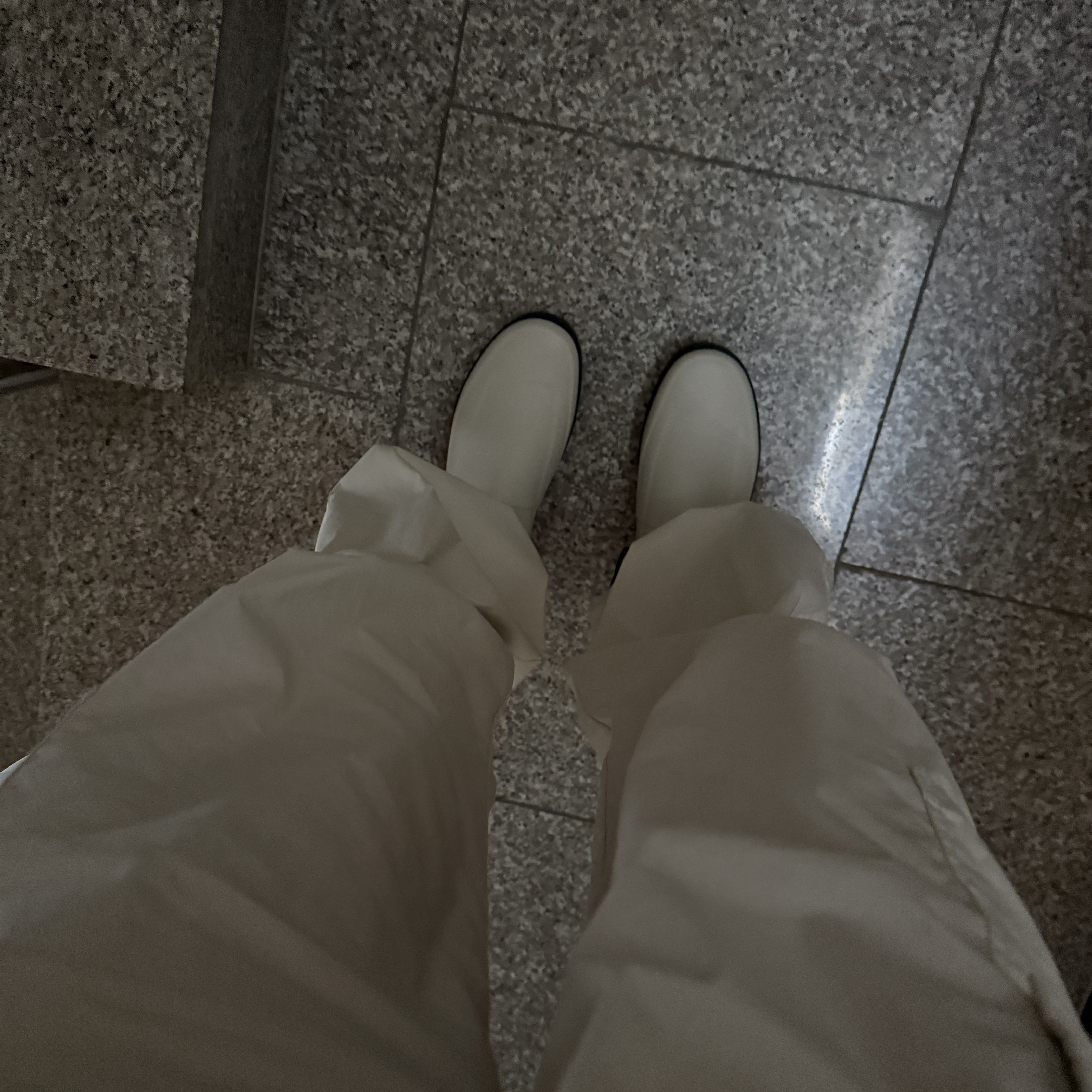Moonstar 810s ET027 Marke Modi White 착용 스타일
