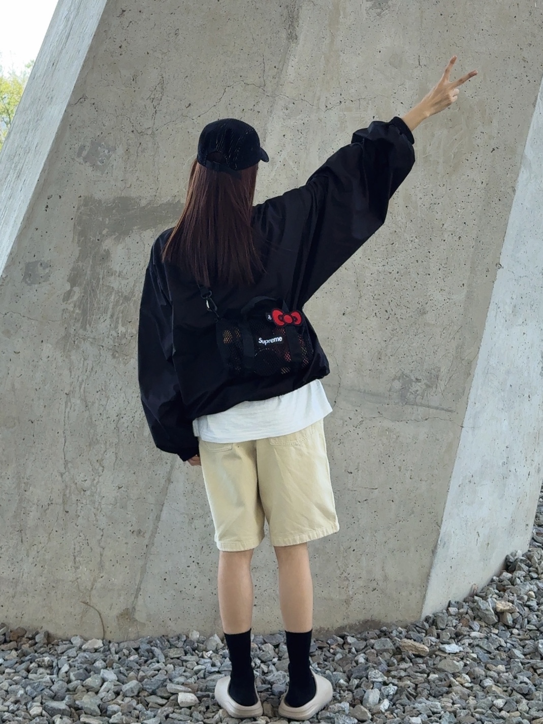 Supreme 2-Tone Corduroy Camp Cap Black - 23SS, Undermycar Mu.24 Anti Fxxking Logo Play Crop Zip-up Jacket Black 착용 스타일 - 3