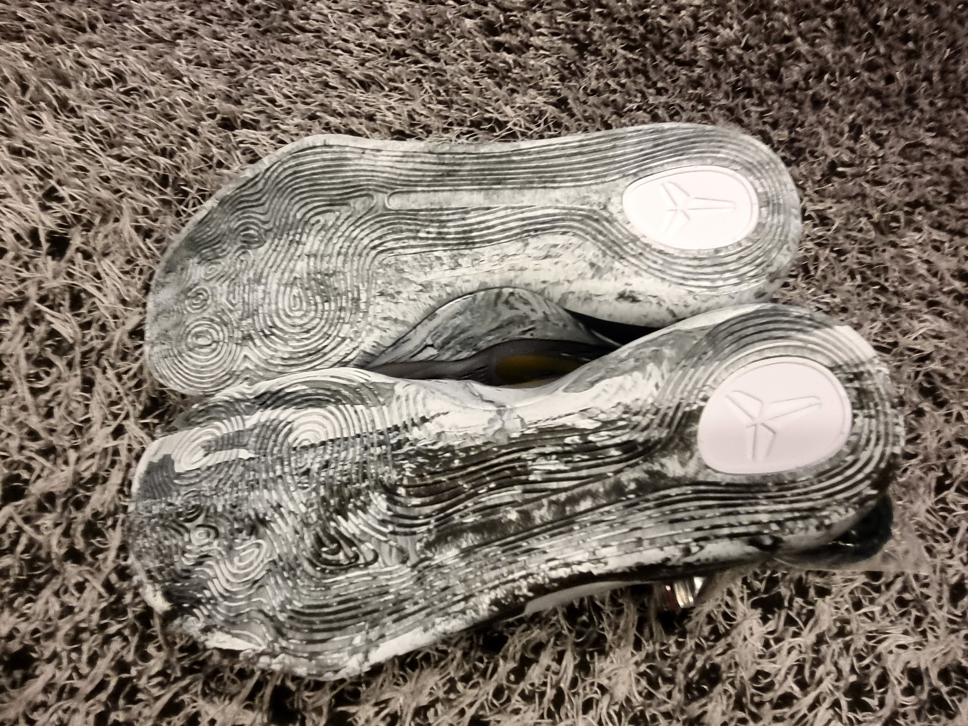 Nike Kobe 9 EM Low Protro Mambacita 착용 스타일 - 5