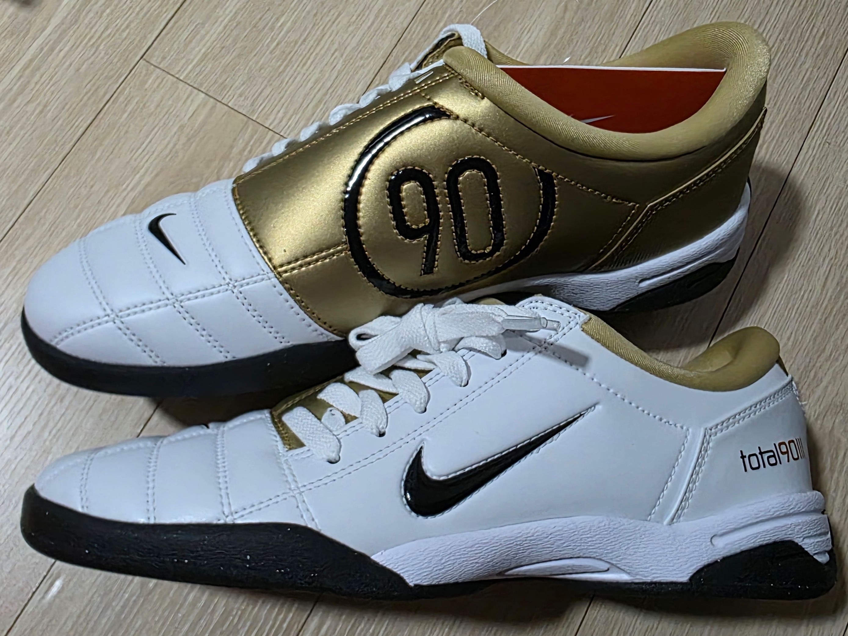 Nike Total 90 III SP White and Black 착용 스타일 - 1