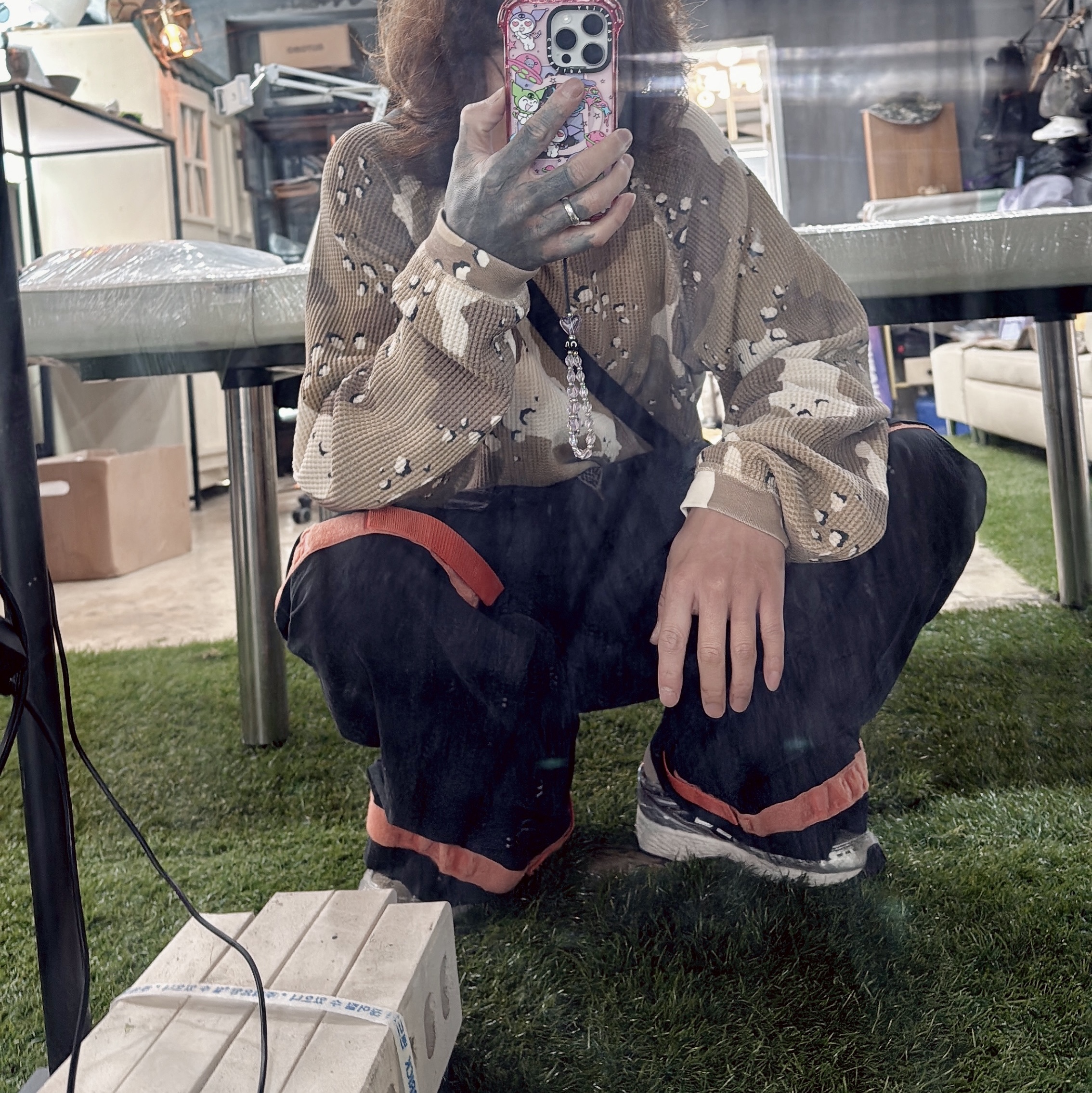 Stussy Raglan Thermal LS Crew Desert Camo 착용 스타일