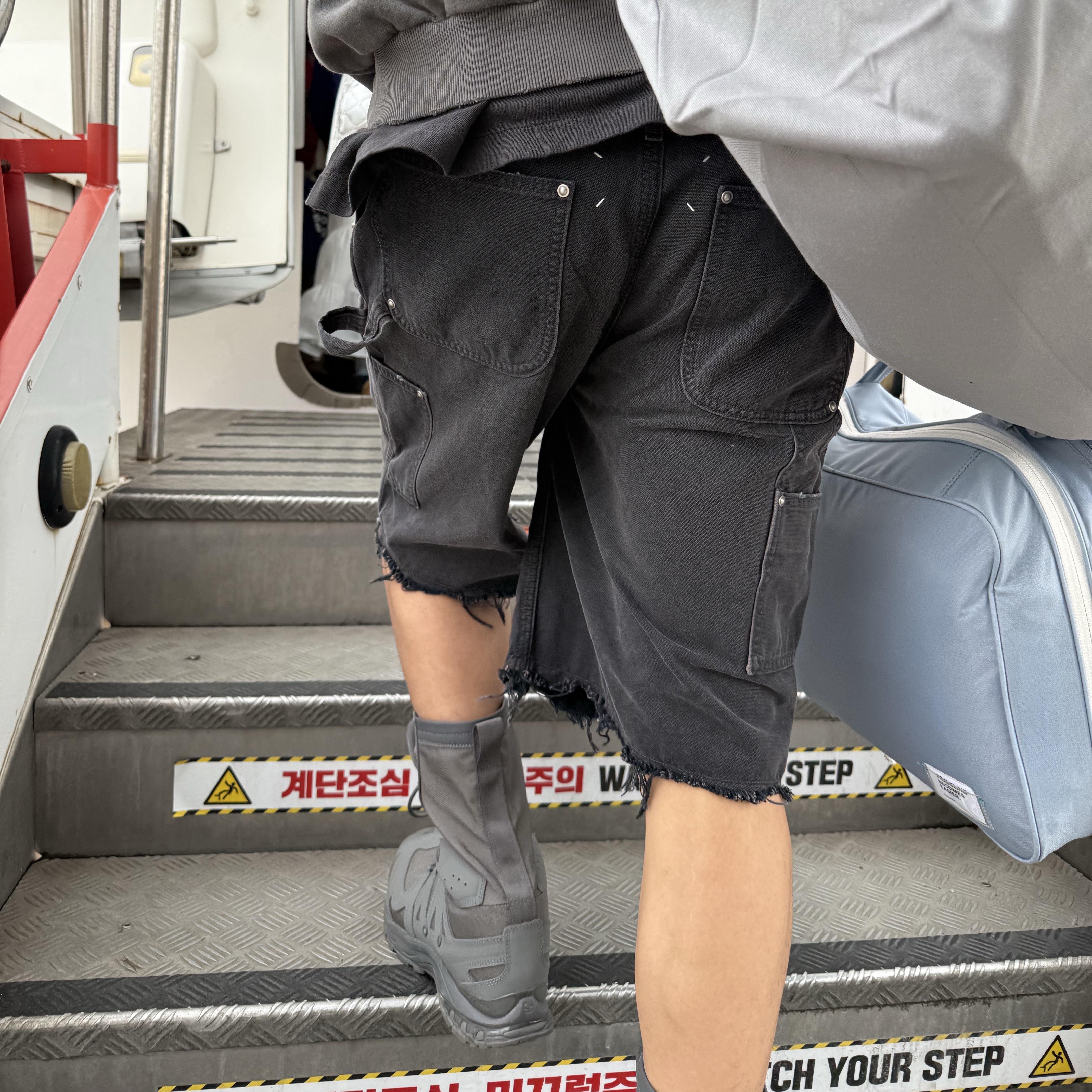 Salomon x Rier XA Jungle Castlerock 착용 스타일 - 3