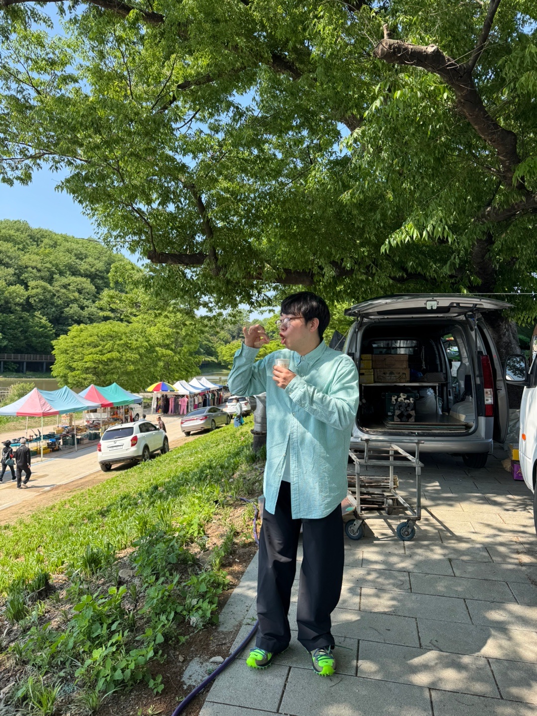 (W) Nike x Off-White Zoom Terra Kiger 5 Electric Green, Nonnod Flexible Pants Black 착용 스타일 - 3