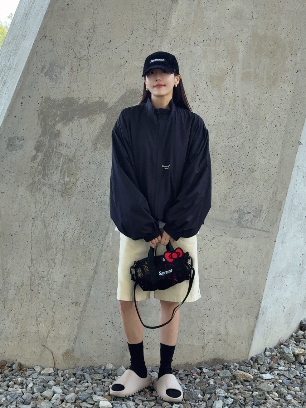 Supreme 2-Tone Corduroy Camp Cap Black - 23SS, Undermycar Mu.24 Anti Fxxking Logo Play Crop Zip-up Jacket Black 착용 스타일 - 2