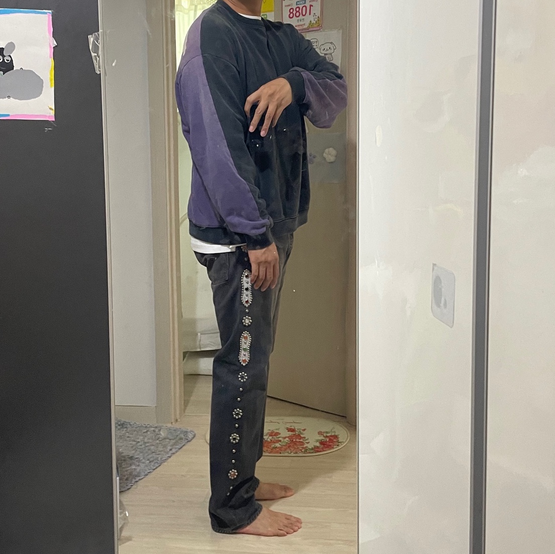 Kapital 2 Tone Big Fleece Sweatshirt Black Purple 착용 스타일 - 4